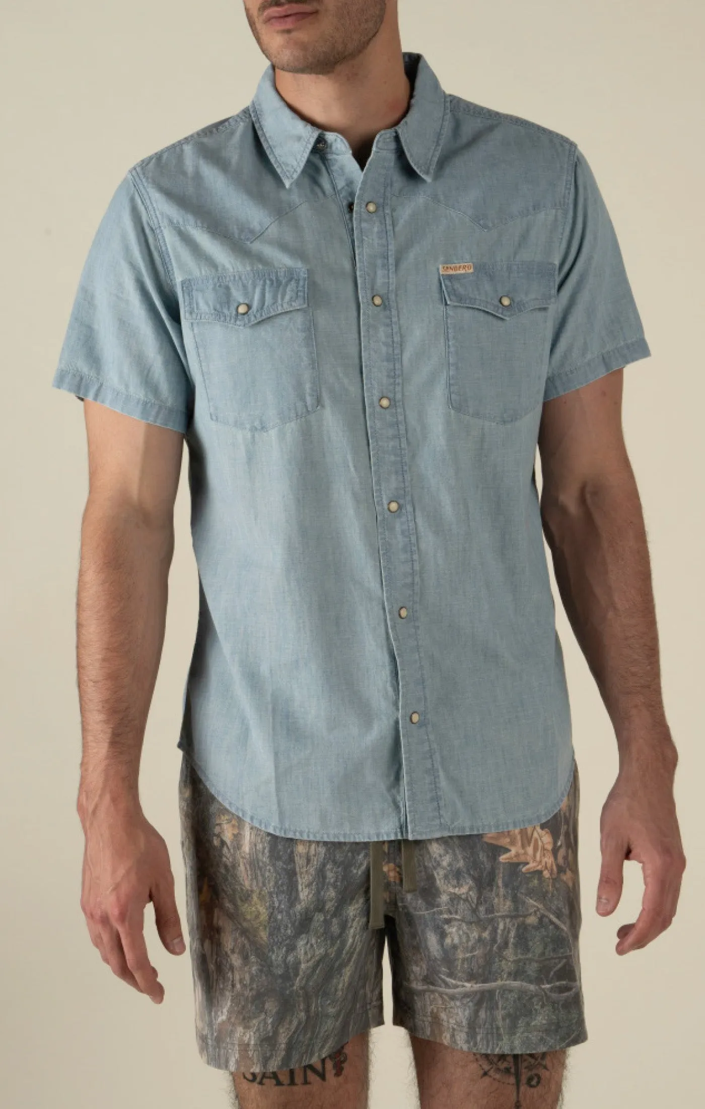 The Wyatt Pearl Snap S/S Denim Shirt | Washed Indigo Chambray | Sendero Provisions Co sold by Man Ready product image thumbnail 3