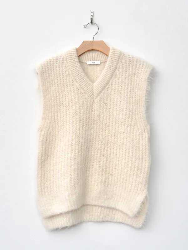 Alpaca Fur V-Neck Vest - White sold by Namu Shop