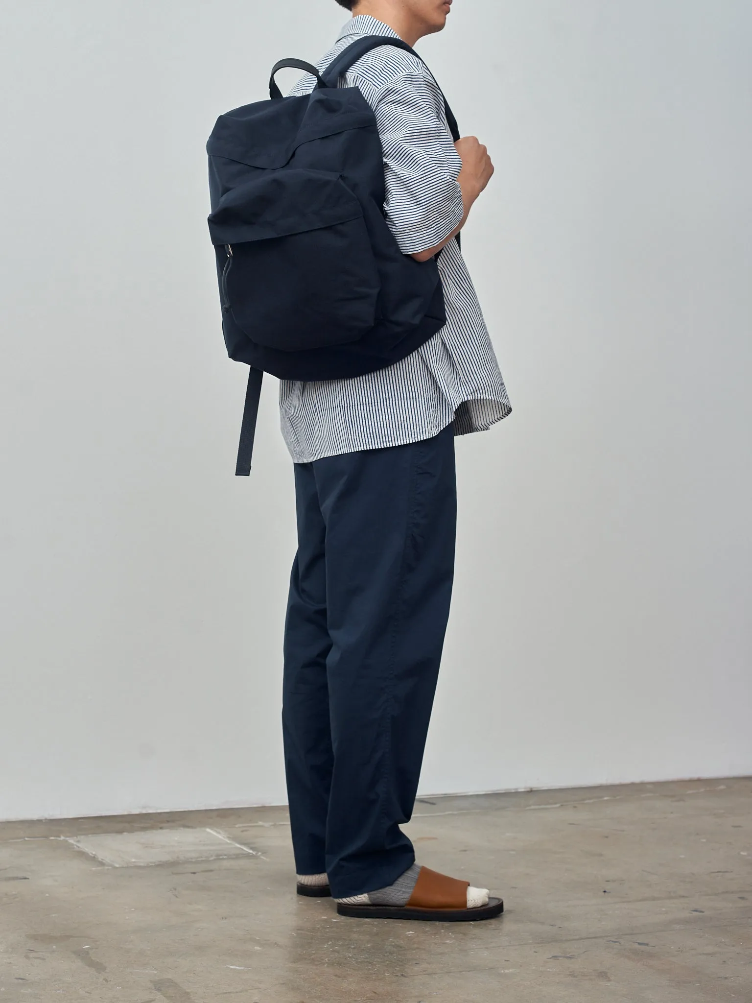 Backpack TF M - Black sold by Namu Shop product image thumbnail 5
