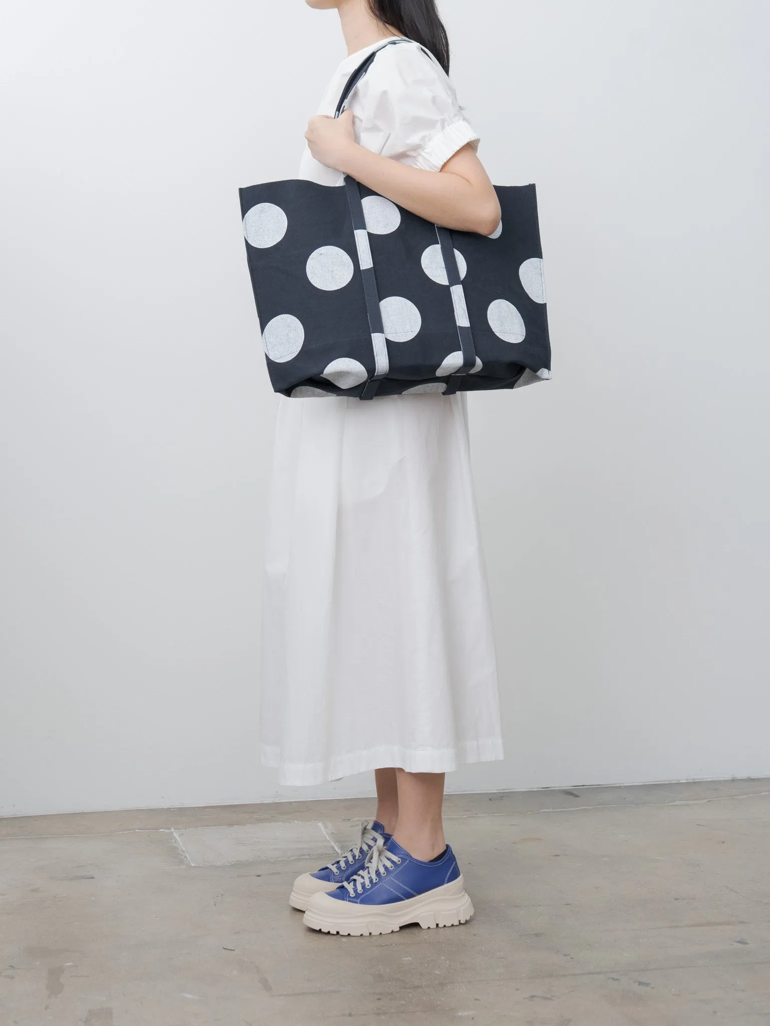 Washed Canvas Tote v2 Medium - Dot sold by Namu Shop product image thumbnail 2