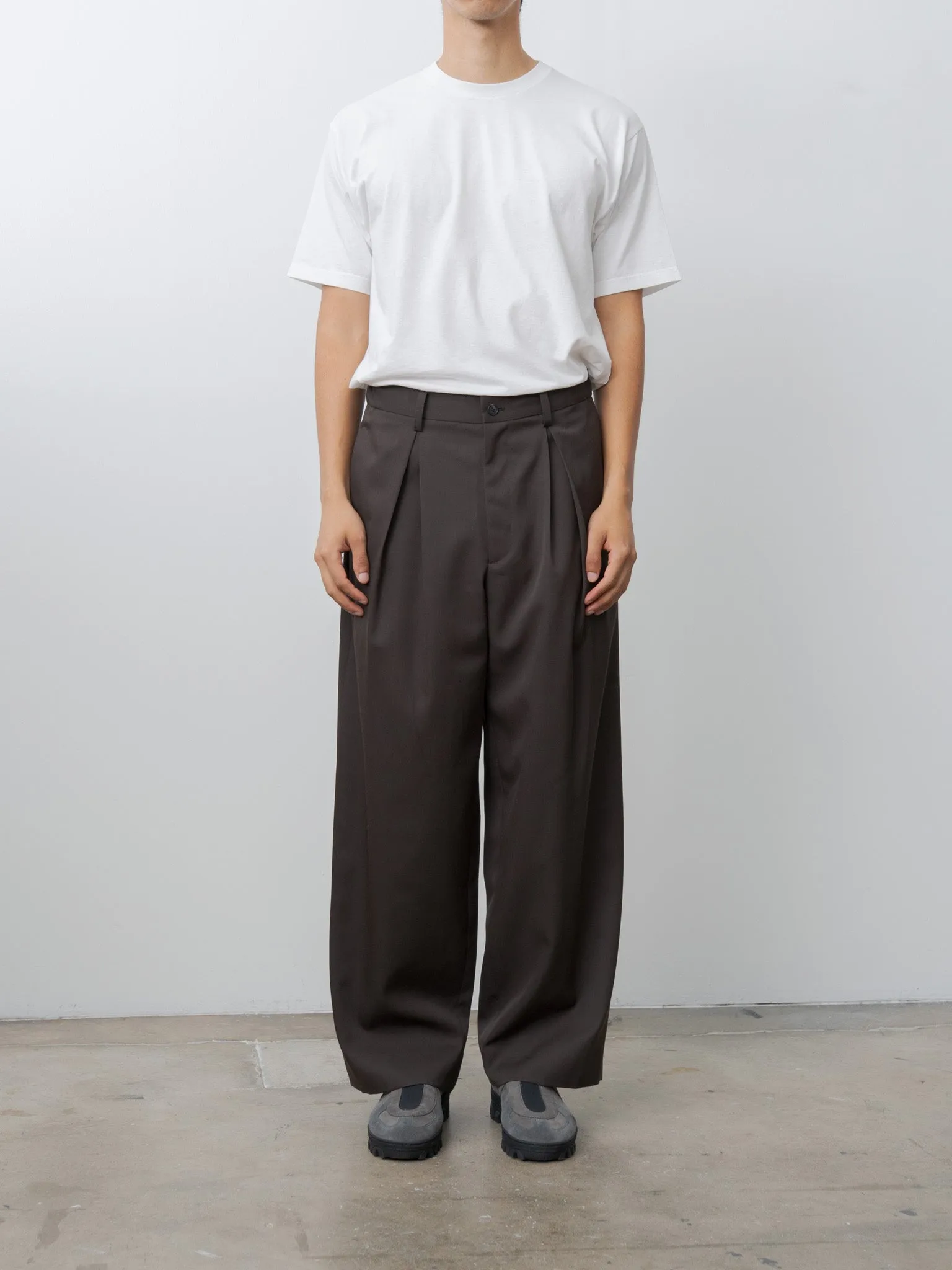 Easy Wide Trousers - Gray Khaki sold by Namu Shop product image thumbnail 3