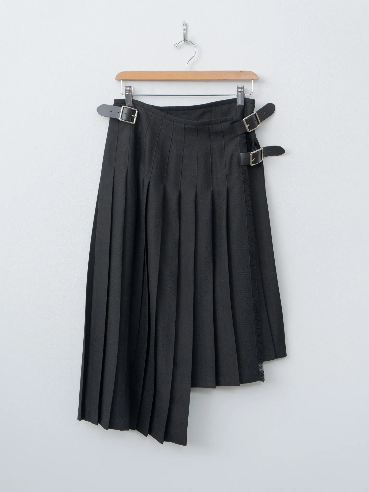 O'NEIL OF DUBLIN × UNFIL Worsted Wool Asymmetrical Kilt Skirt - Black sold by Namu Shop