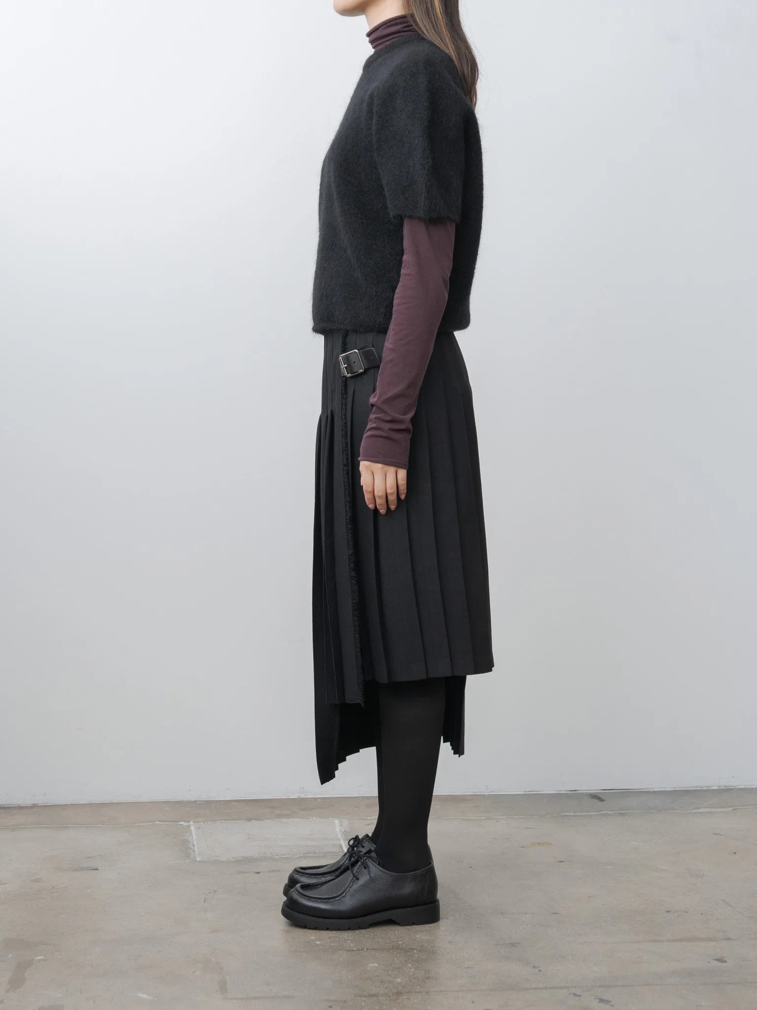 O'NEIL OF DUBLIN × UNFIL Worsted Wool Asymmetrical Kilt Skirt - Black sold by Namu Shop product image thumbnail 4