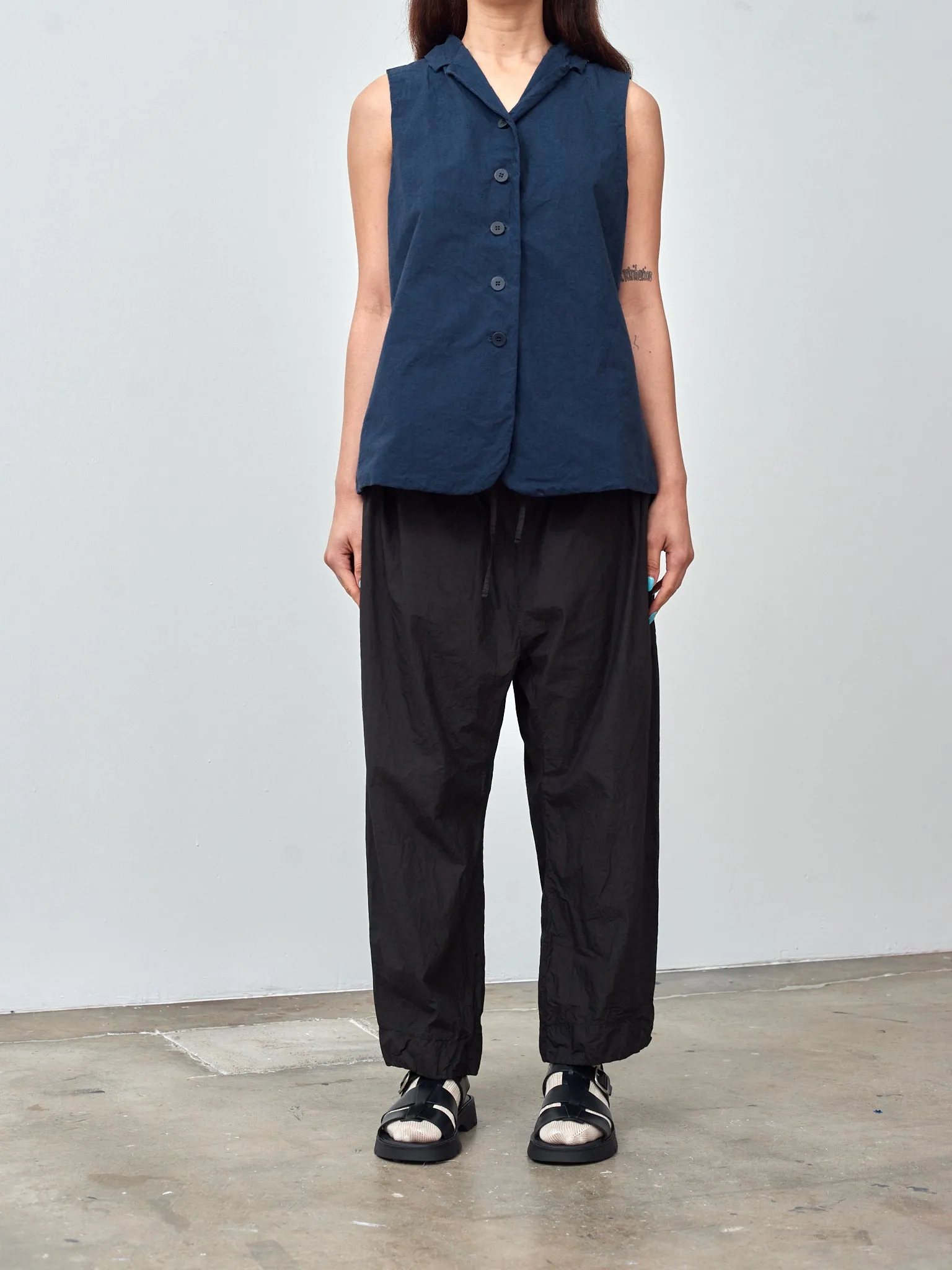 Braghe TC - Black sold by Namu Shop product image thumbnail 2