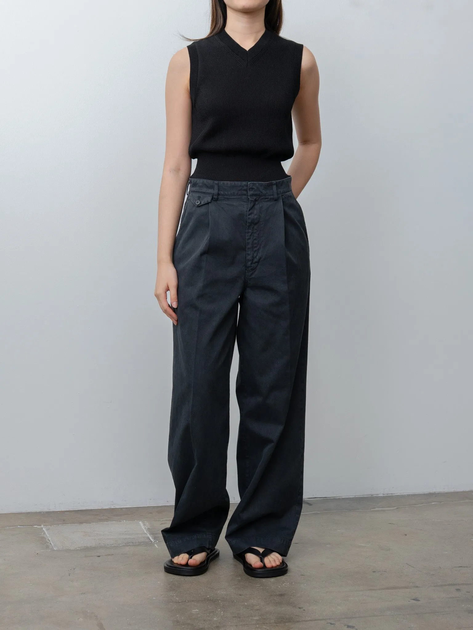 Garment-Dyed Finx Light Chino One-Tuck Wide Pants - Black sold by Namu Shop product image thumbnail 2