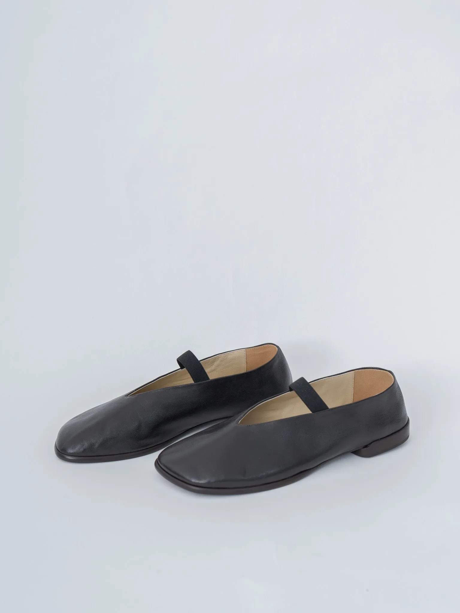 Glove Ballerina - Dark Chocolate sold by Namu Shop