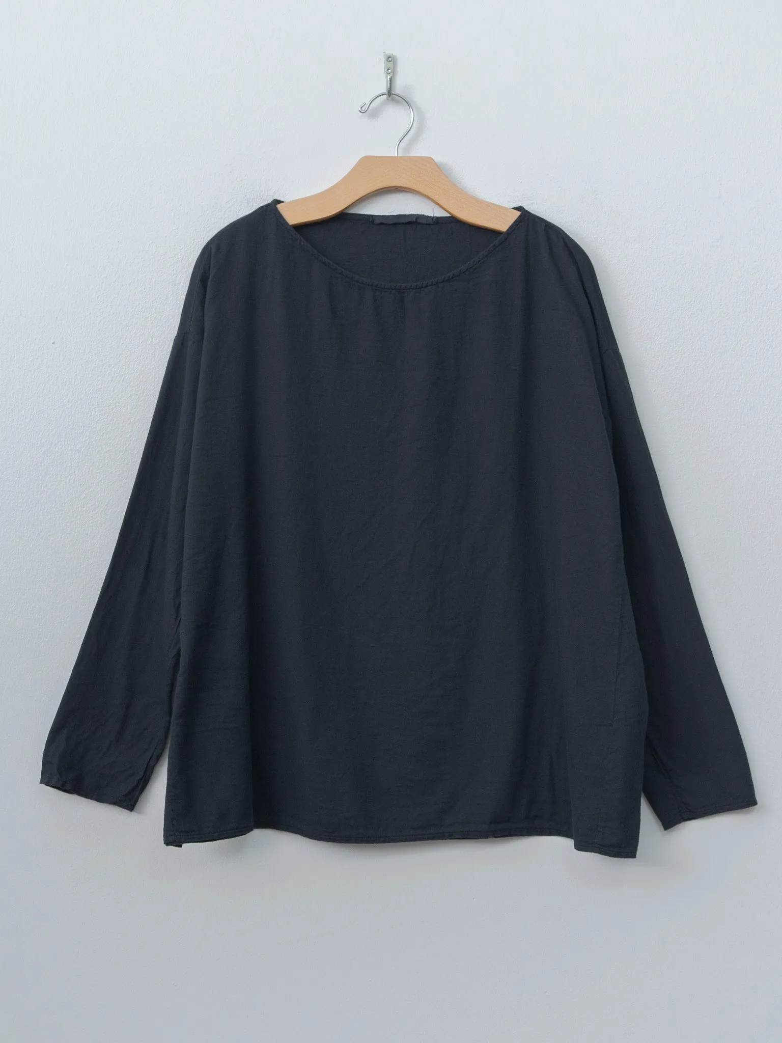 T-Shirt LWC - Navy, Milk sold by Namu Shop