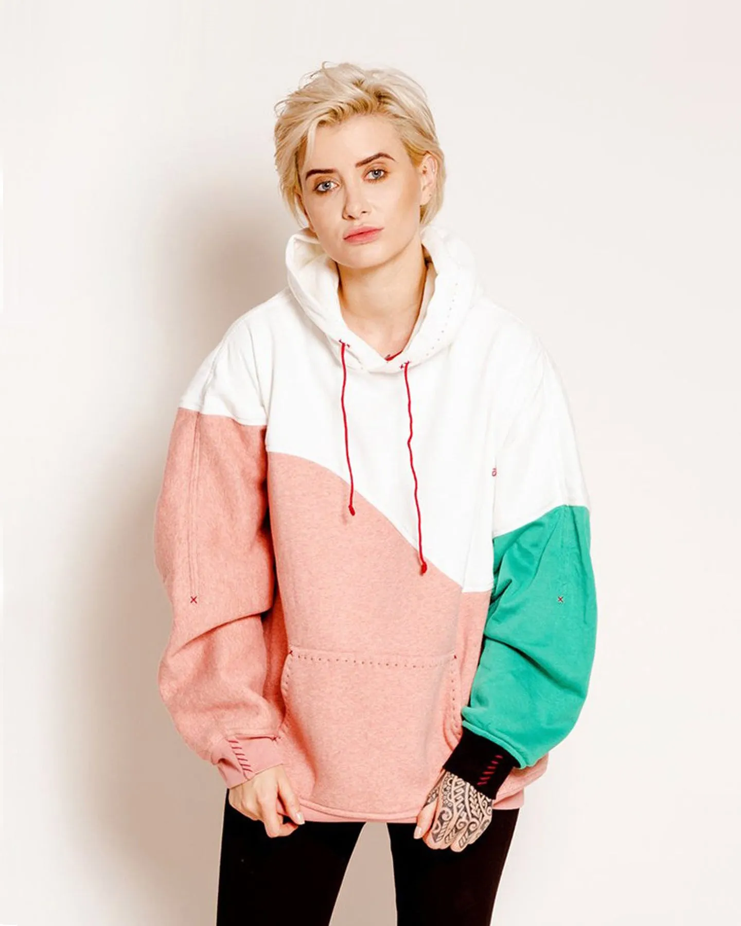 HOODIE Delano sold by One 432 product image thumbnail 4