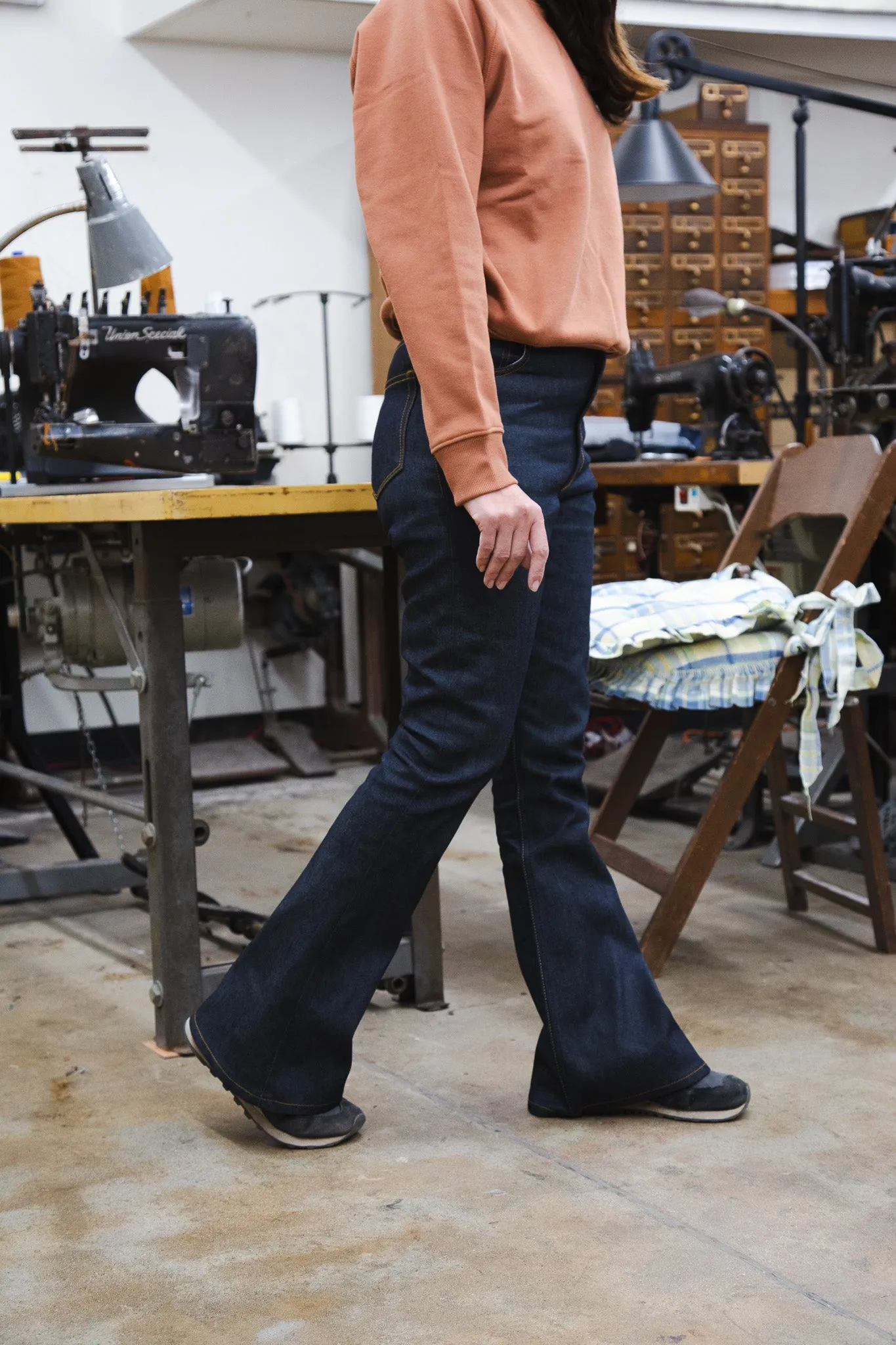 Flare D001 Indigo Stretch Medium High Waist Flared Leg sold by Railcar product image thumbnail 5
