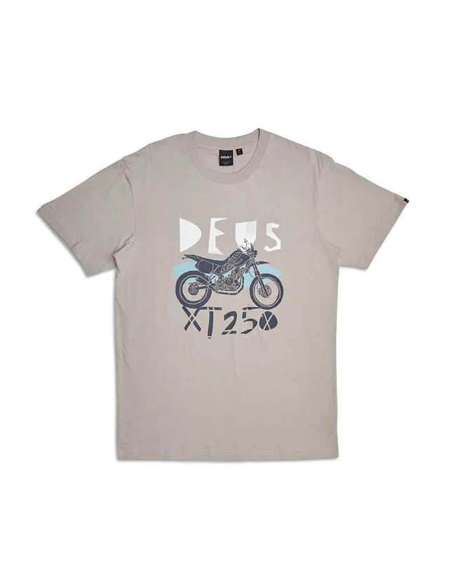 Deus Ex Machina Xt250 Tee /Silver Lining sold by Railcar