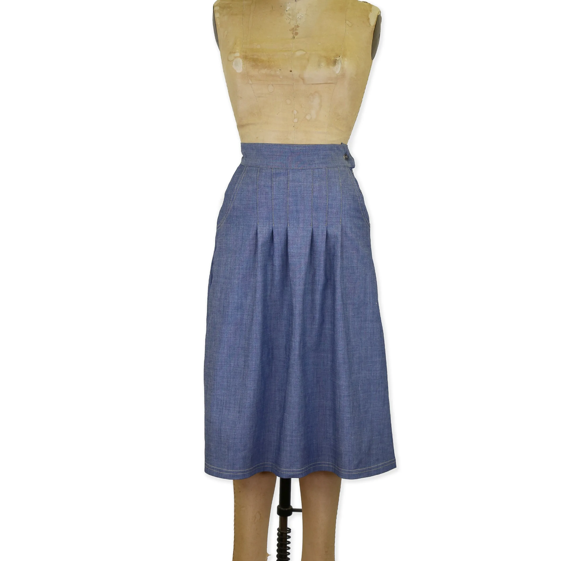 Chambray Indigo Skirt sold by Railcar