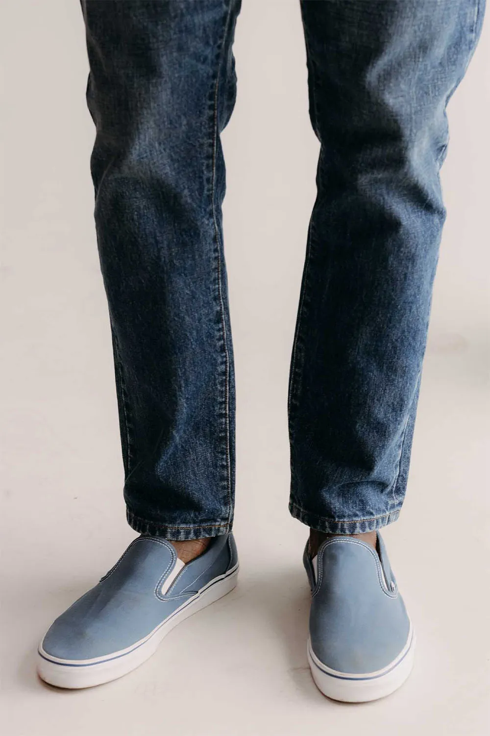 THE DEMOCRATIC JEAN Mid Wash Selvedge sold by REVOLVR Menswear product image thumbnail 4
