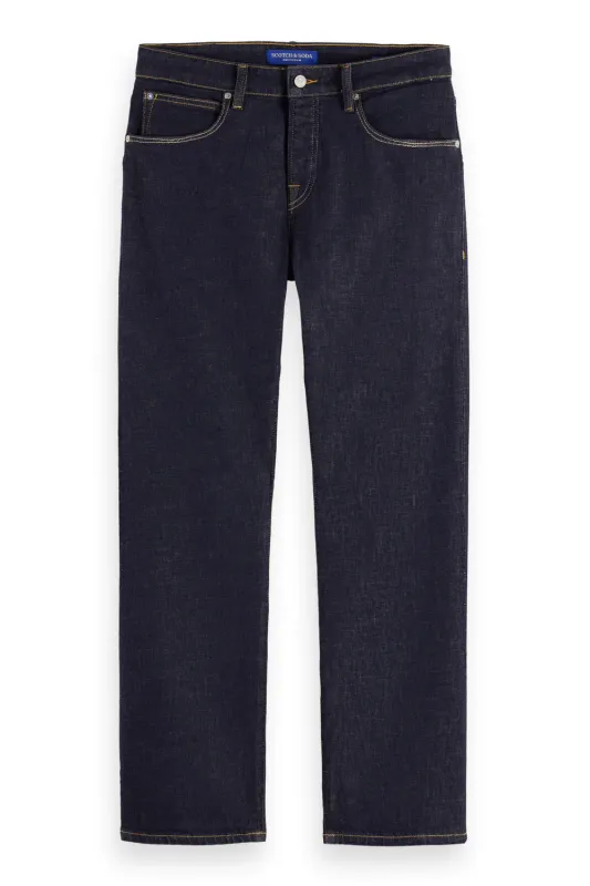 ZEE - STAY DARK sold by REVOLVR Menswear