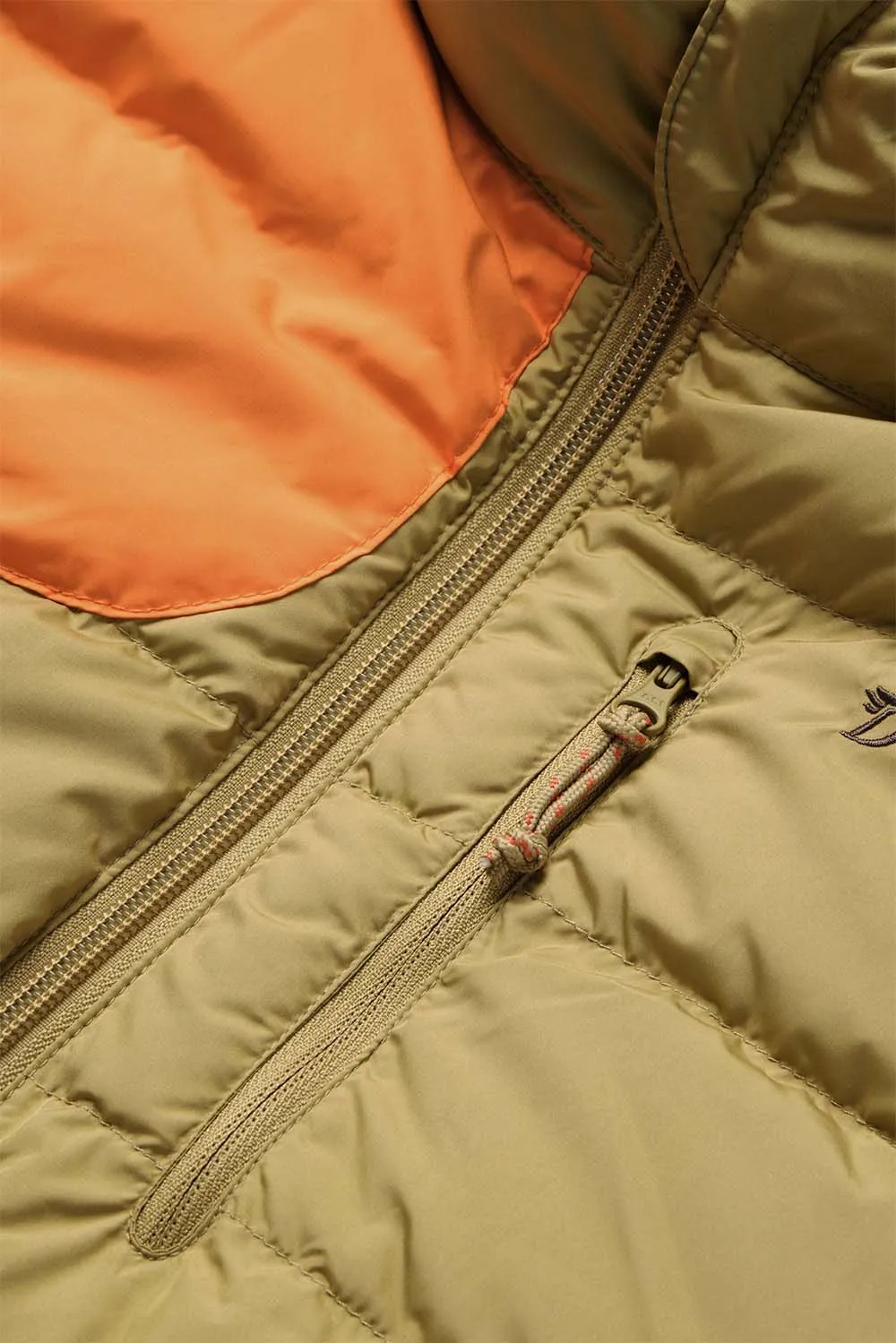 M's DRYDOWN REVERSIBLE VEST Wheat/Pin Oak sold by REVOLVR Menswear product image thumbnail 3