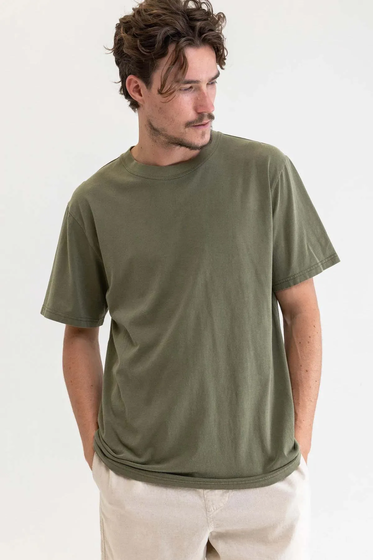 CLASSIC VINTAGE TEE Olive sold by REVOLVR Menswear product image thumbnail 2