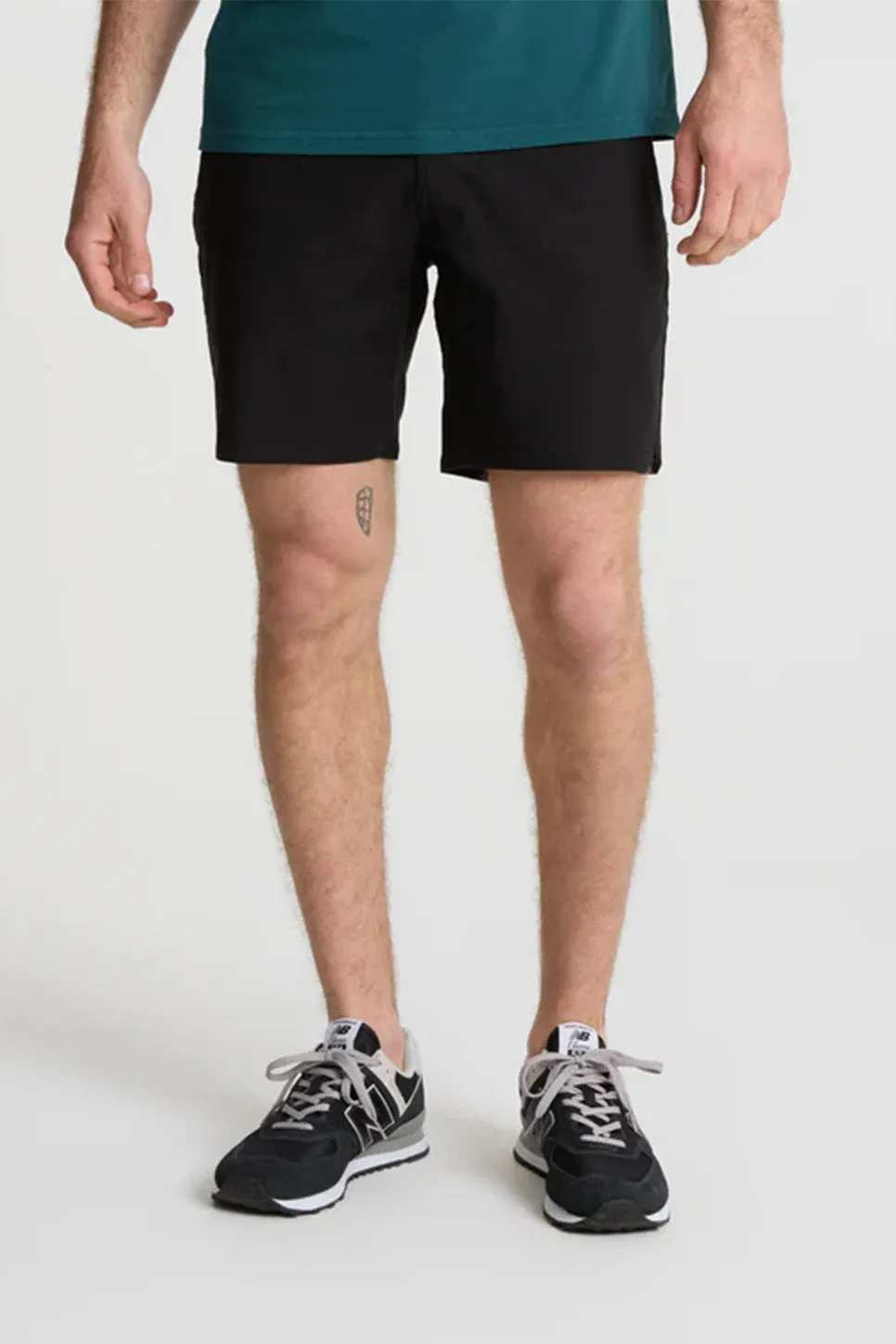 LAYOVER TRAVELER 18" SHORT Black sold by REVOLVR Menswear product image thumbnail 2