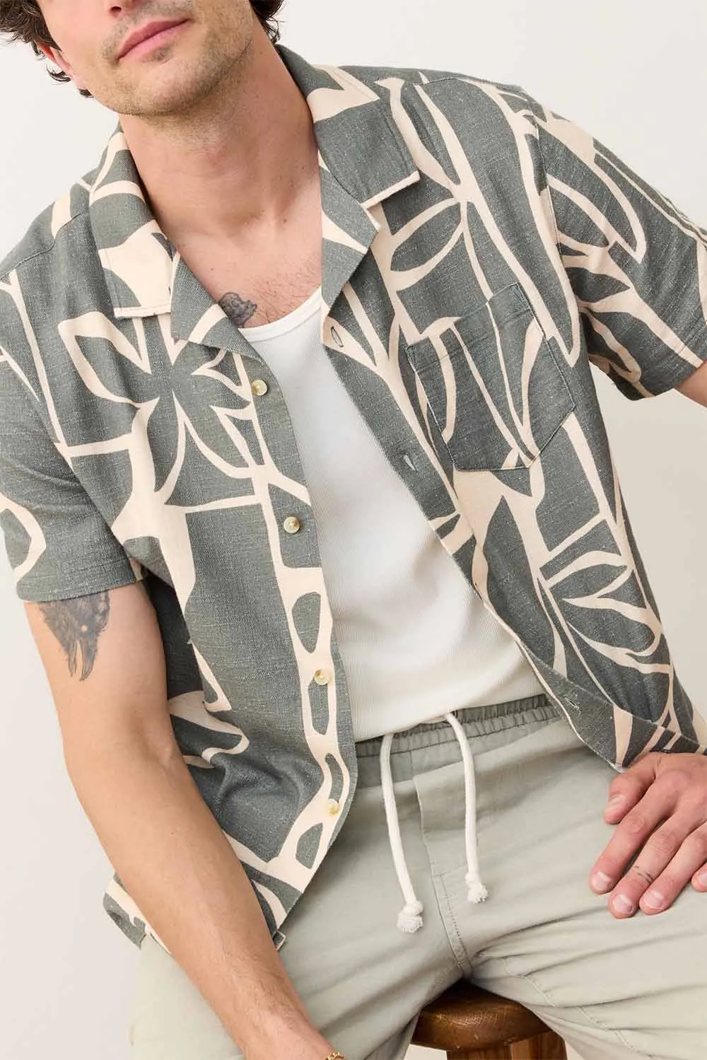 STRETCH SELVAGE RESORT SS Olive Abstract Palm sold by REVOLVR Menswear product image thumbnail 3