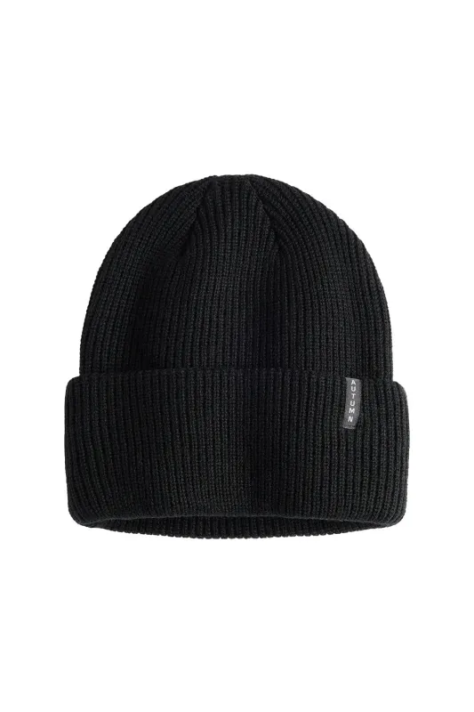 SELECT BEANIE Black sold by REVOLVR Menswear
