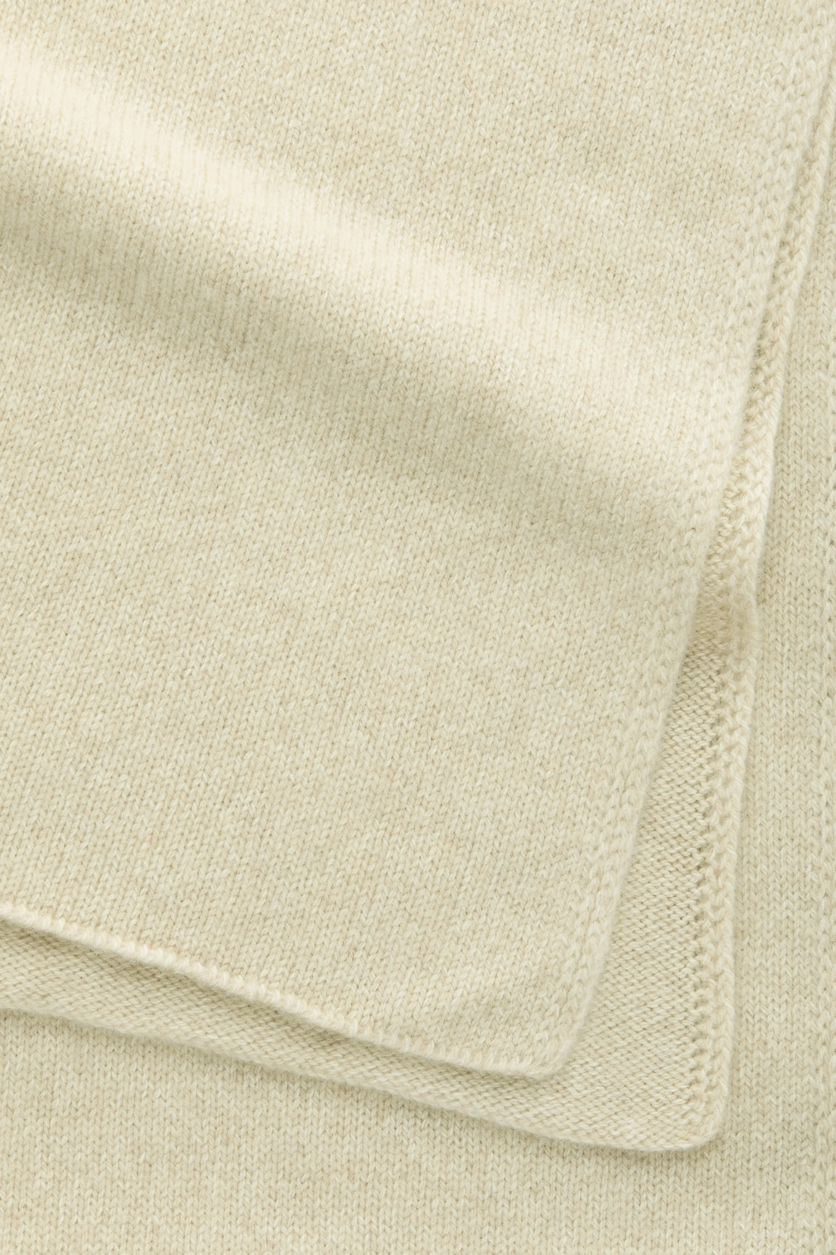Knitted Maglia Inglese Cashmere Scarf Beige Mouline sold by Wolf vs Goat product image thumbnail 2