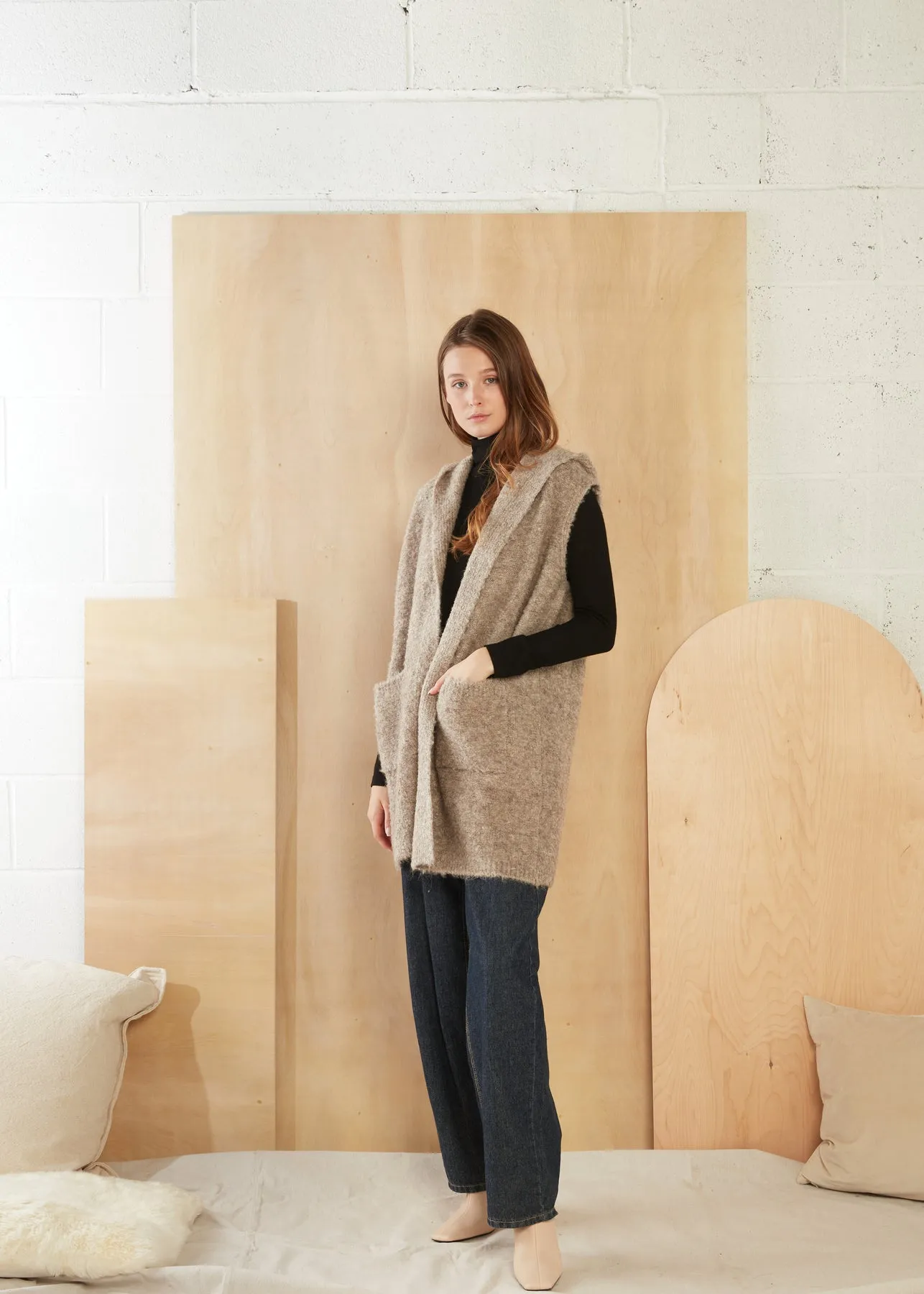 Boucle Hoodie Vest sold by Silver Lotus product image thumbnail 2