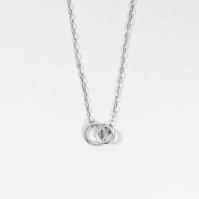 Silver Interlocking Circle Necklace sold by Silver Lotus