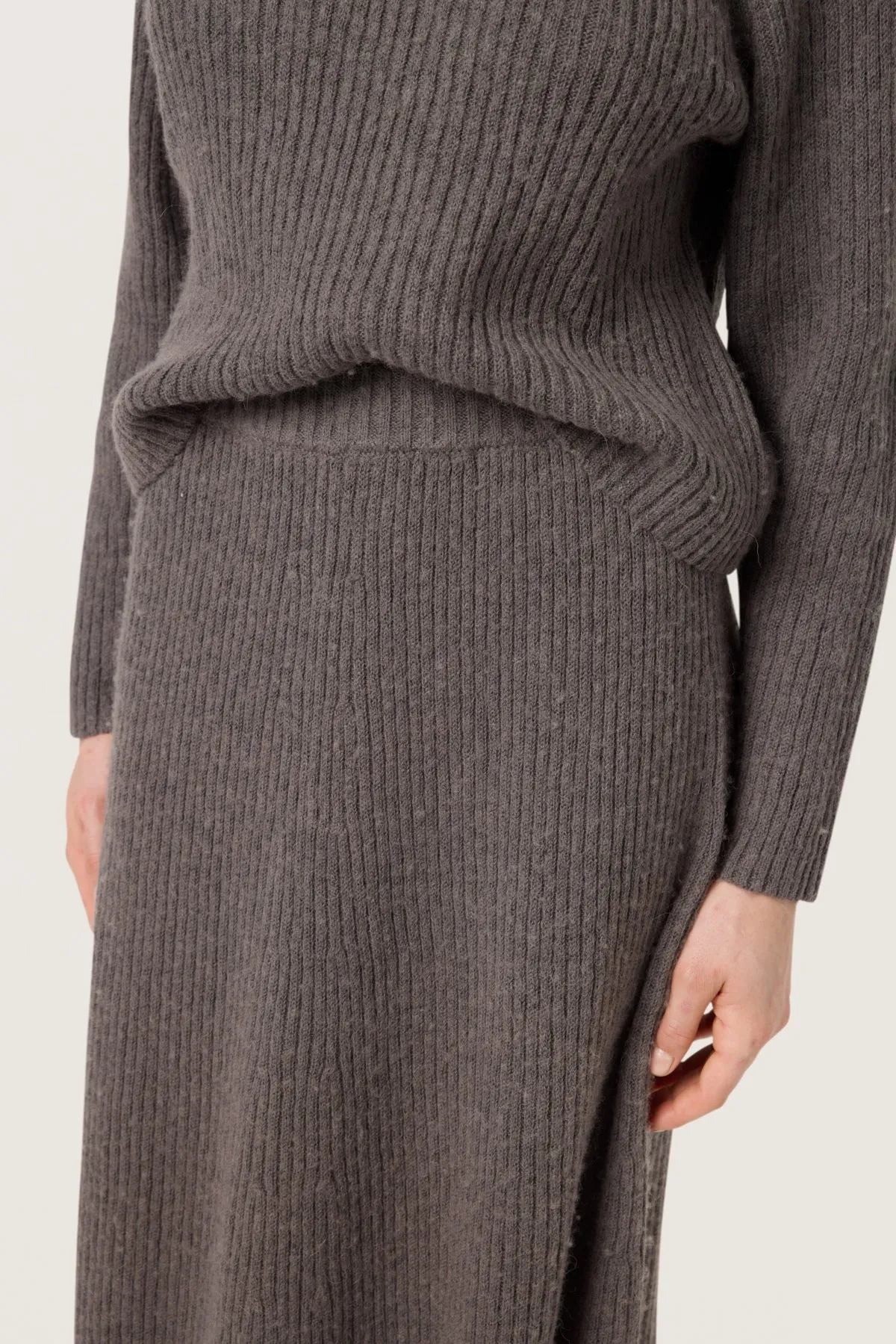 Ditta Long Grey Skirt sold by Silver Lotus product image thumbnail 2