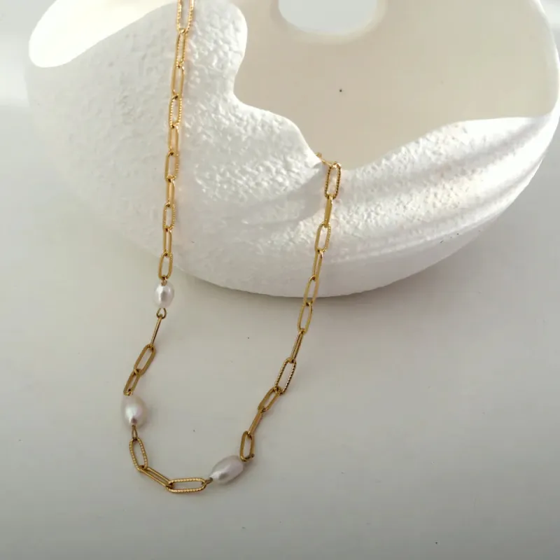 York Gold & Pearl Necklace sold by Silver Lotus