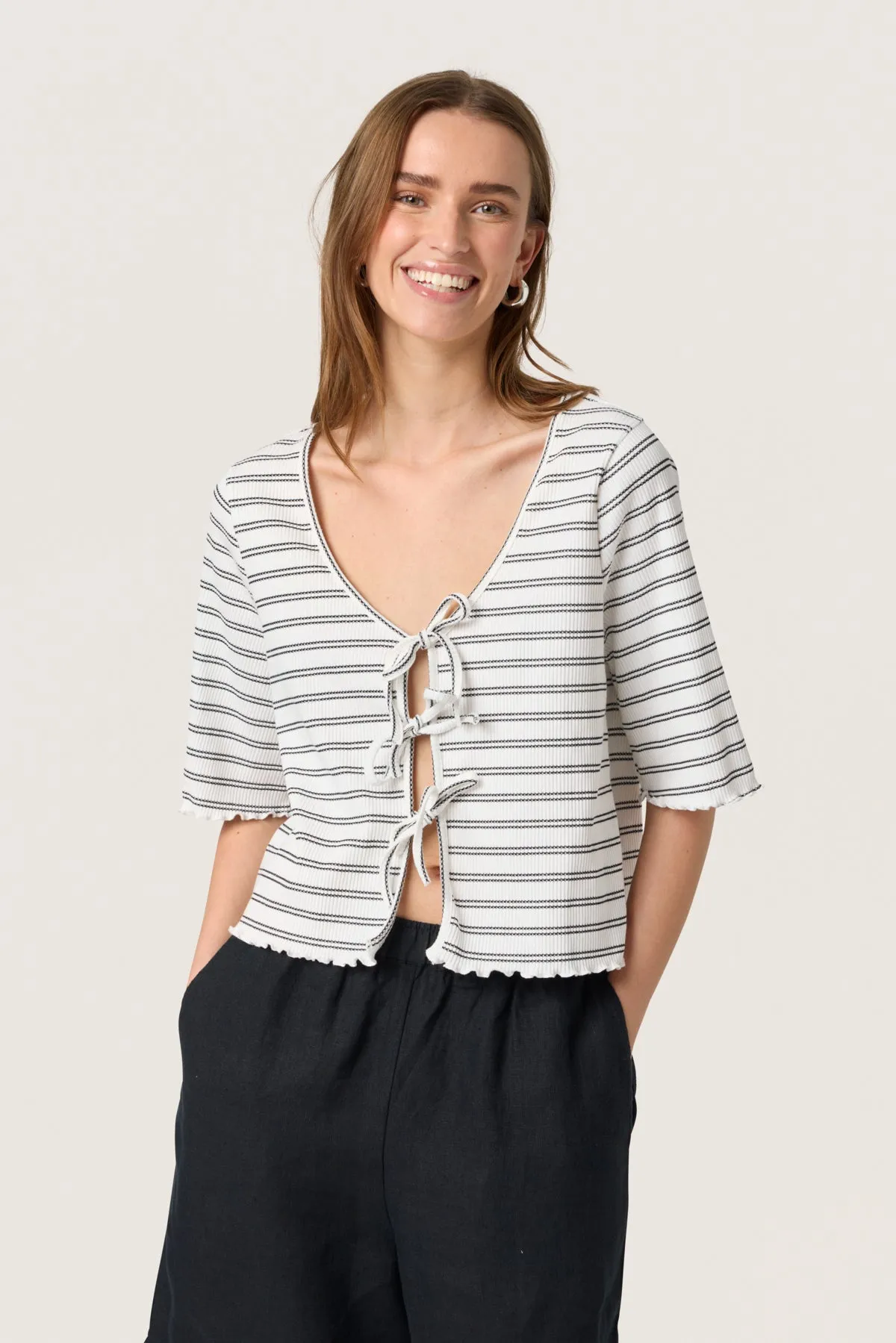 Eleanora Blouse sold by Silver Lotus product image thumbnail 4