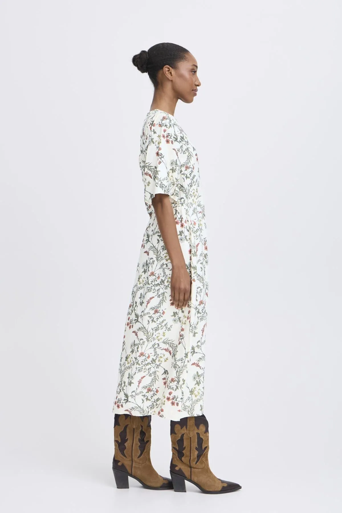 Imilda Short Sleeve Dress sold by Silver Lotus product image thumbnail 5