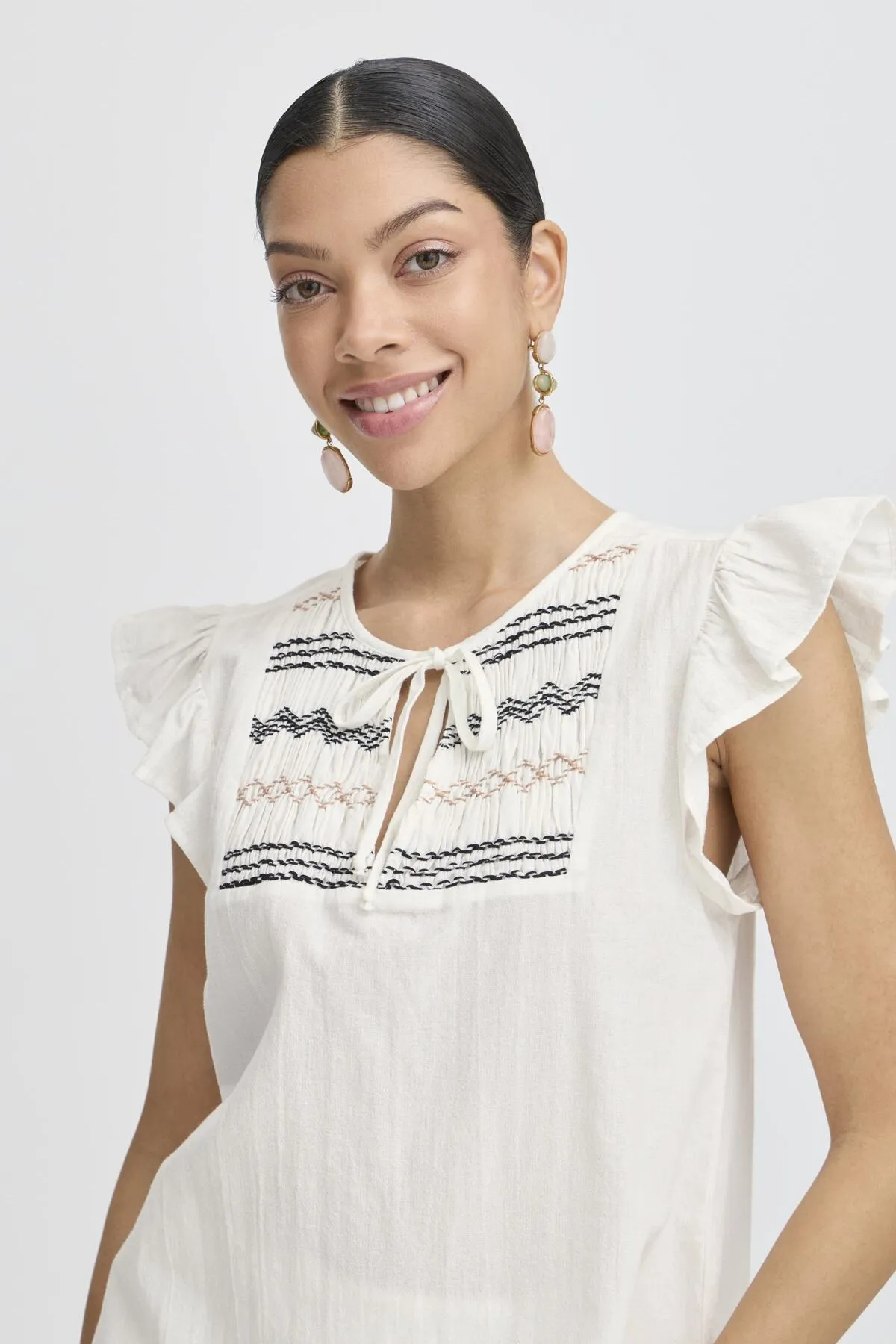 Ipalie Short Sleeve Blouse sold by Silver Lotus product image thumbnail 2