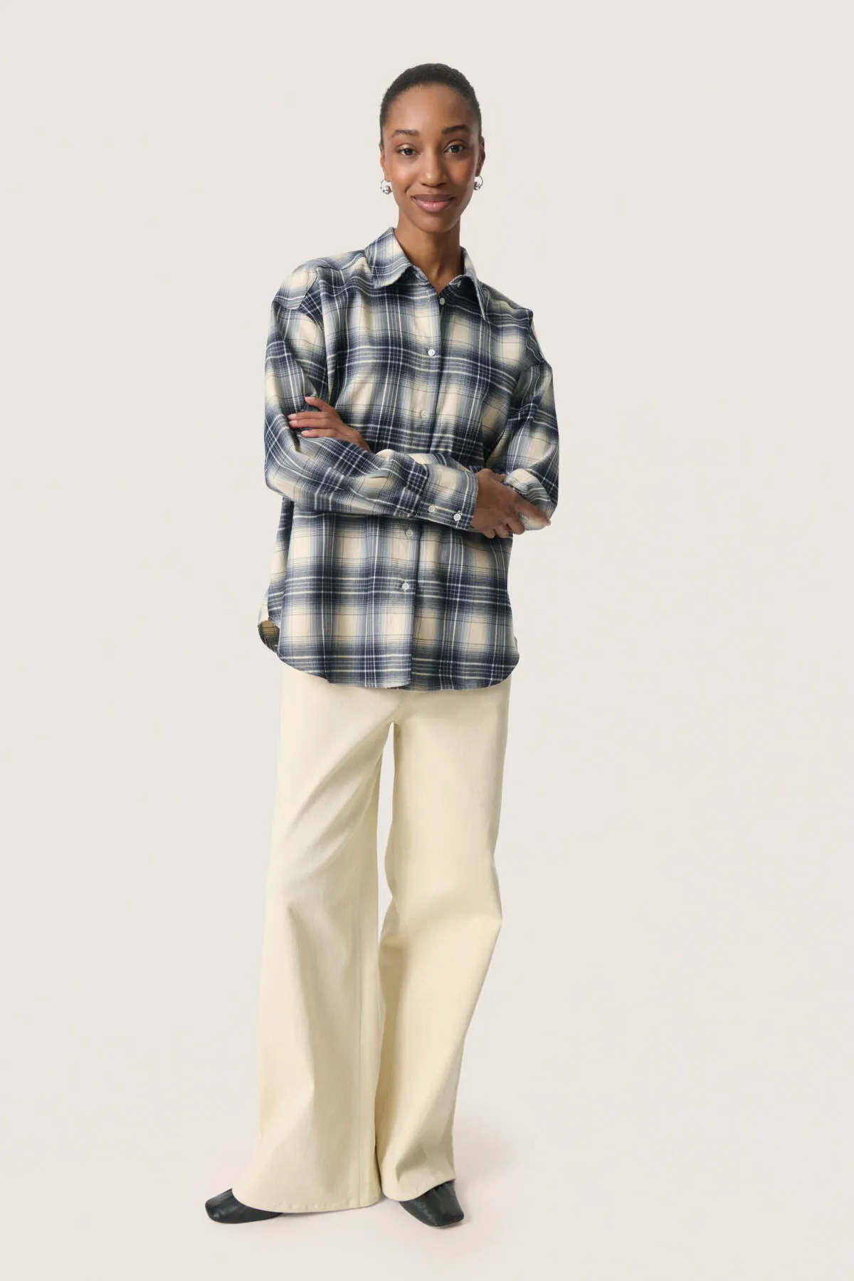 Pamala Long Sleeve Shirt sold by Silver Lotus product image thumbnail 3