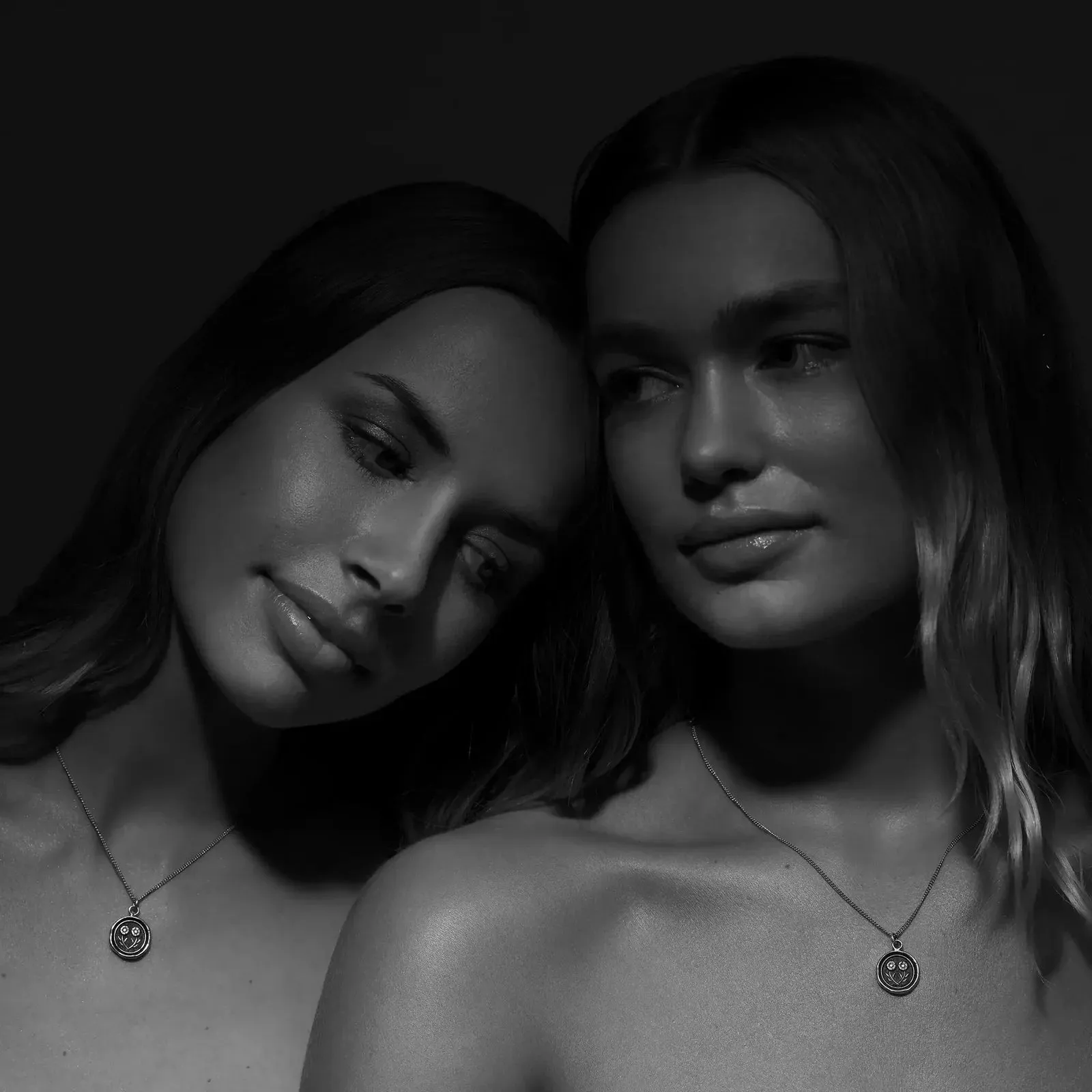 True Friends sold by Silver Lotus product image thumbnail 3