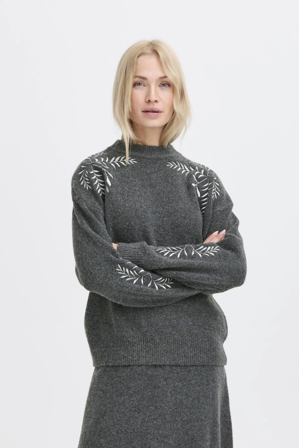 Magge Embroidered Jumper sold by Silver Lotus product image thumbnail 5