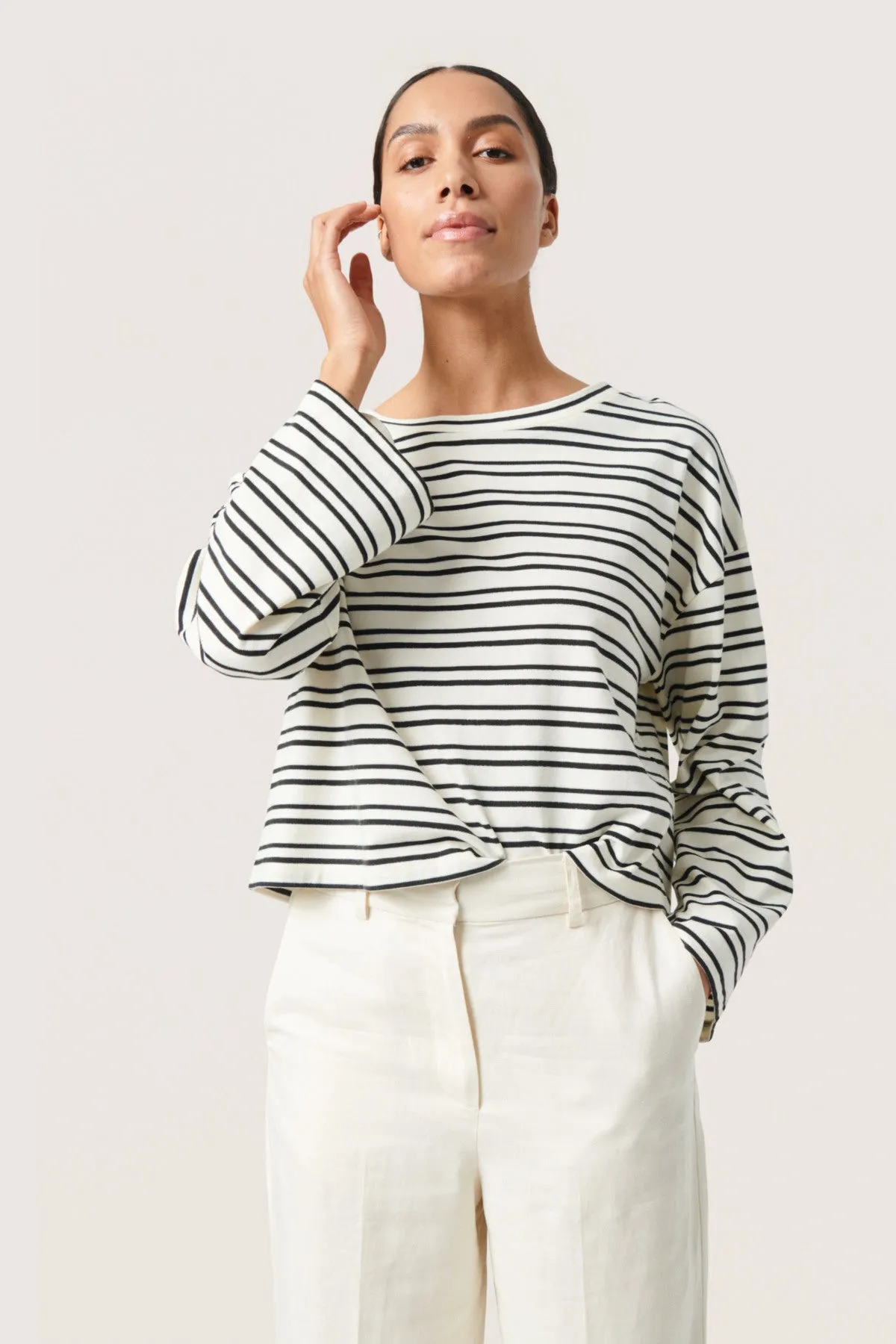 Neo Tee sold by Silver Lotus