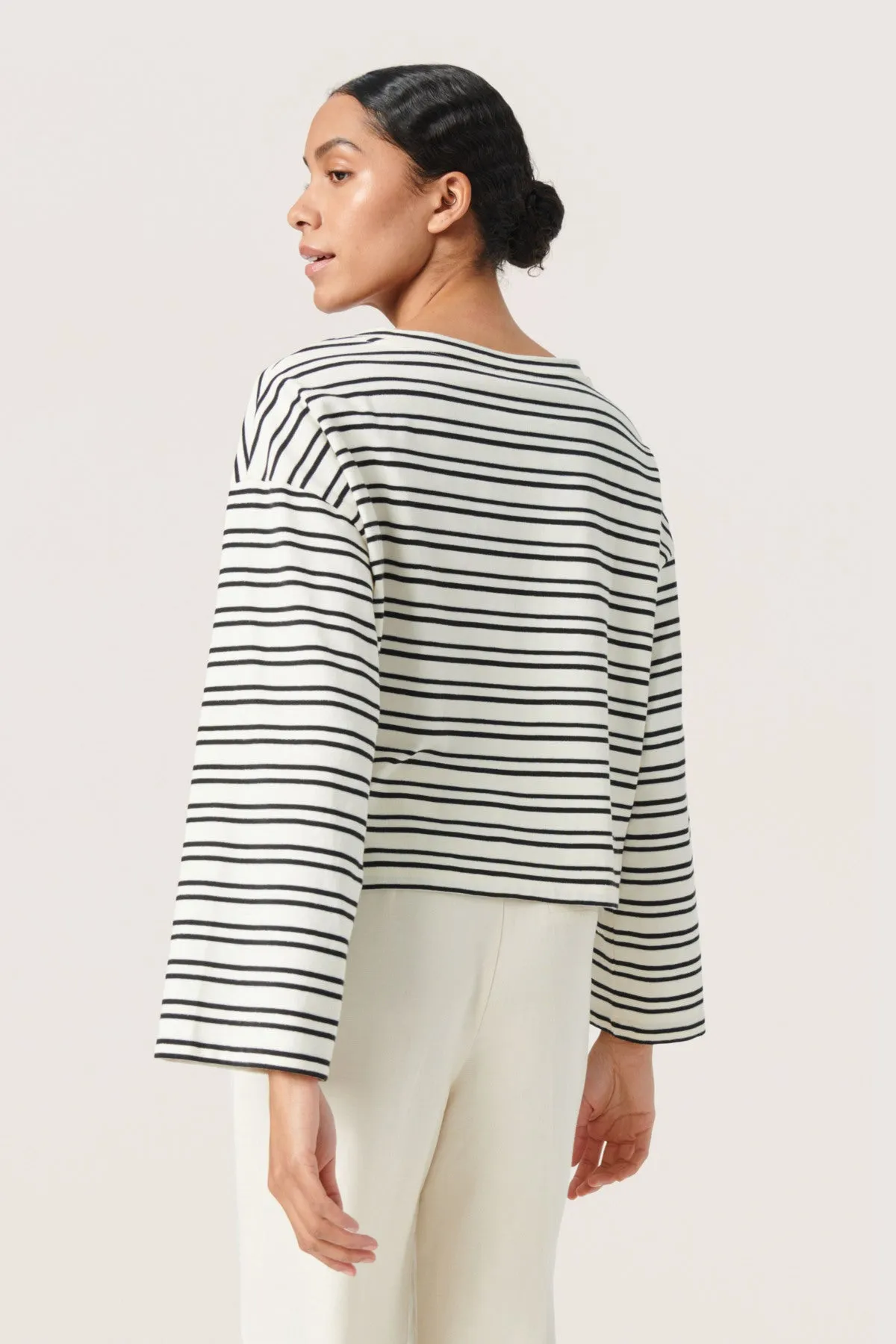 Neo Tee sold by Silver Lotus product image thumbnail 4