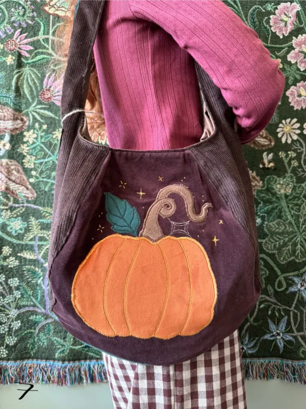 Classic Moon/Pumpkin(7) sold by Sapphic Oracle
