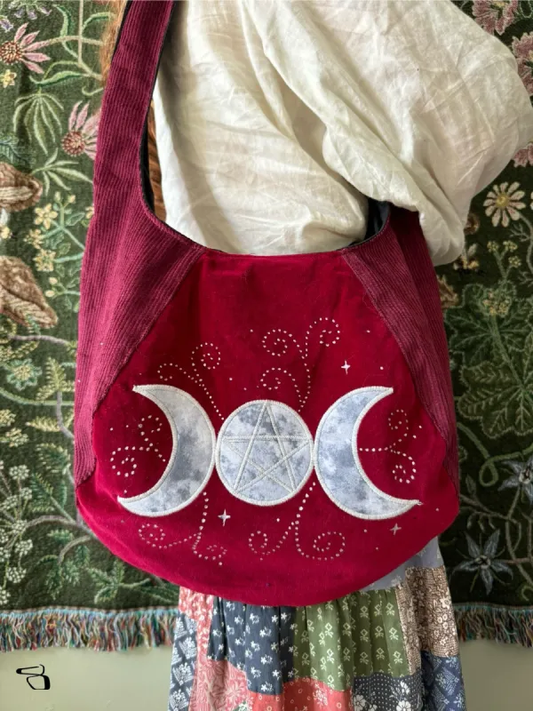 Classic Moon/Cat/Goddess(8) sold by Sapphic Oracle