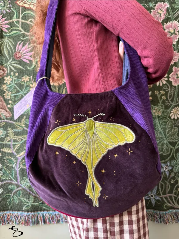 Classic Moon/Moth(8) sold by Sapphic Oracle