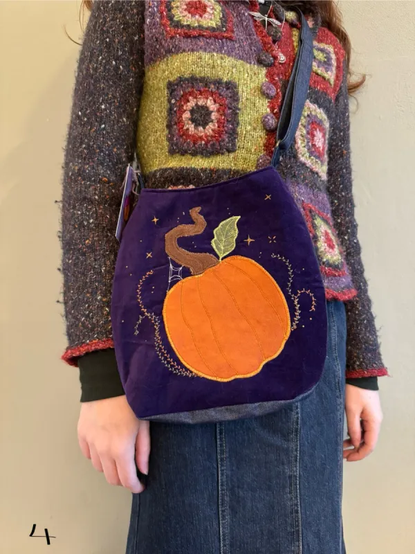 Mini Moon/Pumpkin(4) sold by Sapphic Oracle