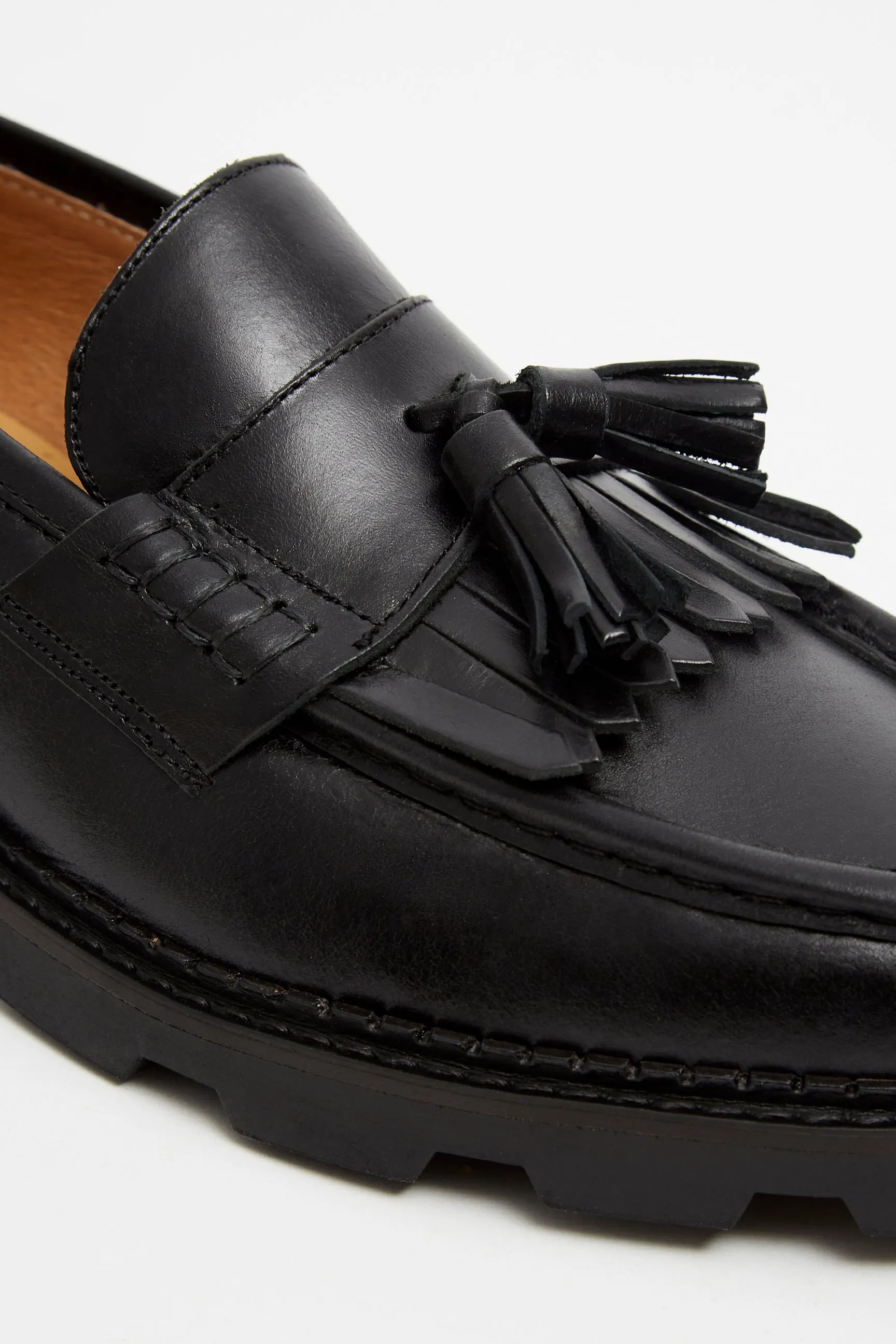 MODENA LEATHER TASSEL BLACK sold by Pompeii product image thumbnail 5