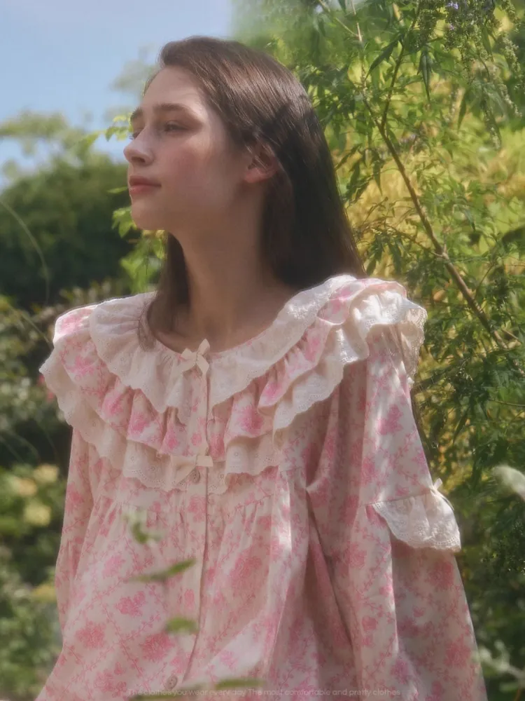 Rosy Lace Garden Dress sold by Ipinkustore product image thumbnail 4