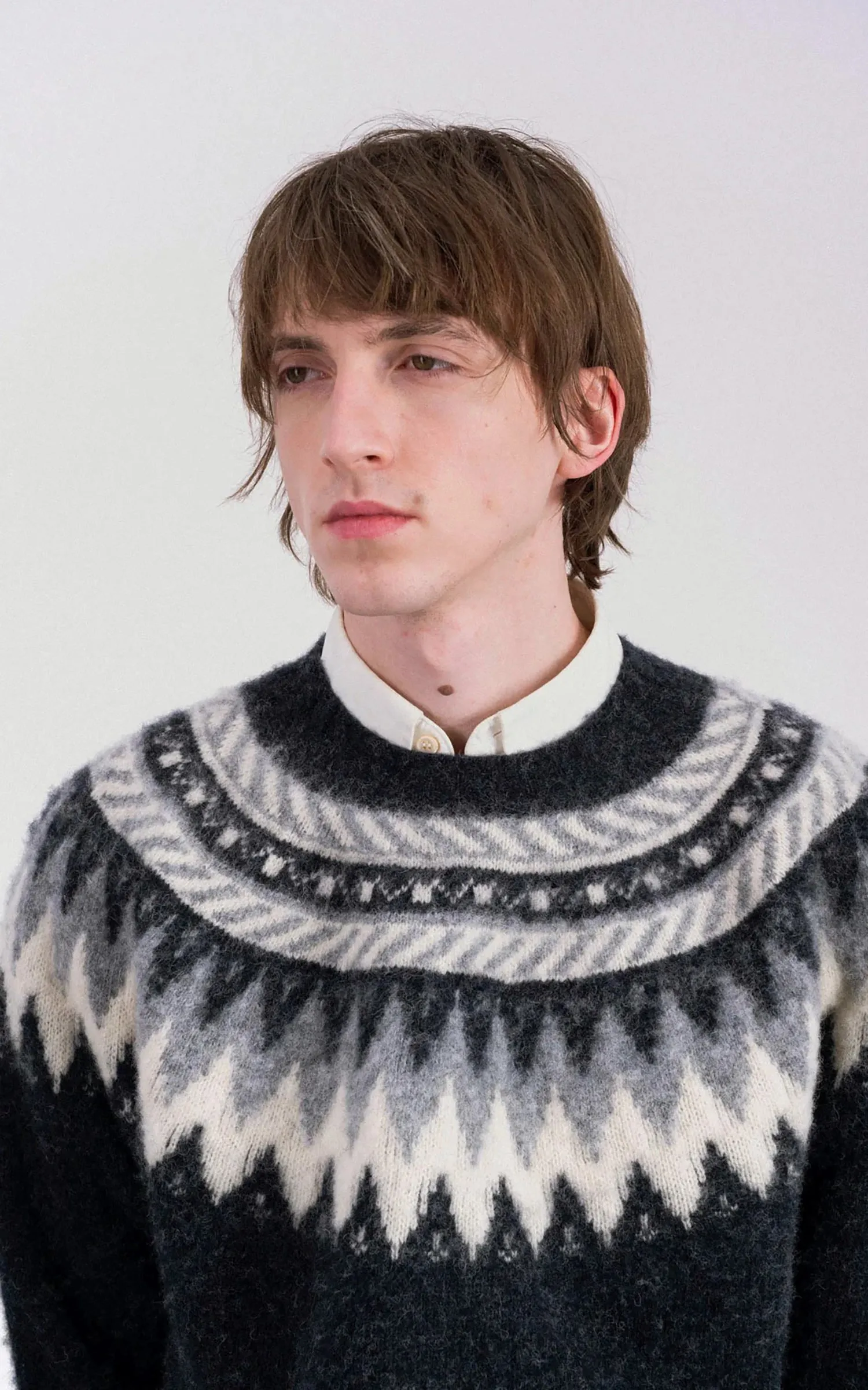 Howlin' Magician In The Mountain Sweater Charcoal sold by Cultizm product image thumbnail 4