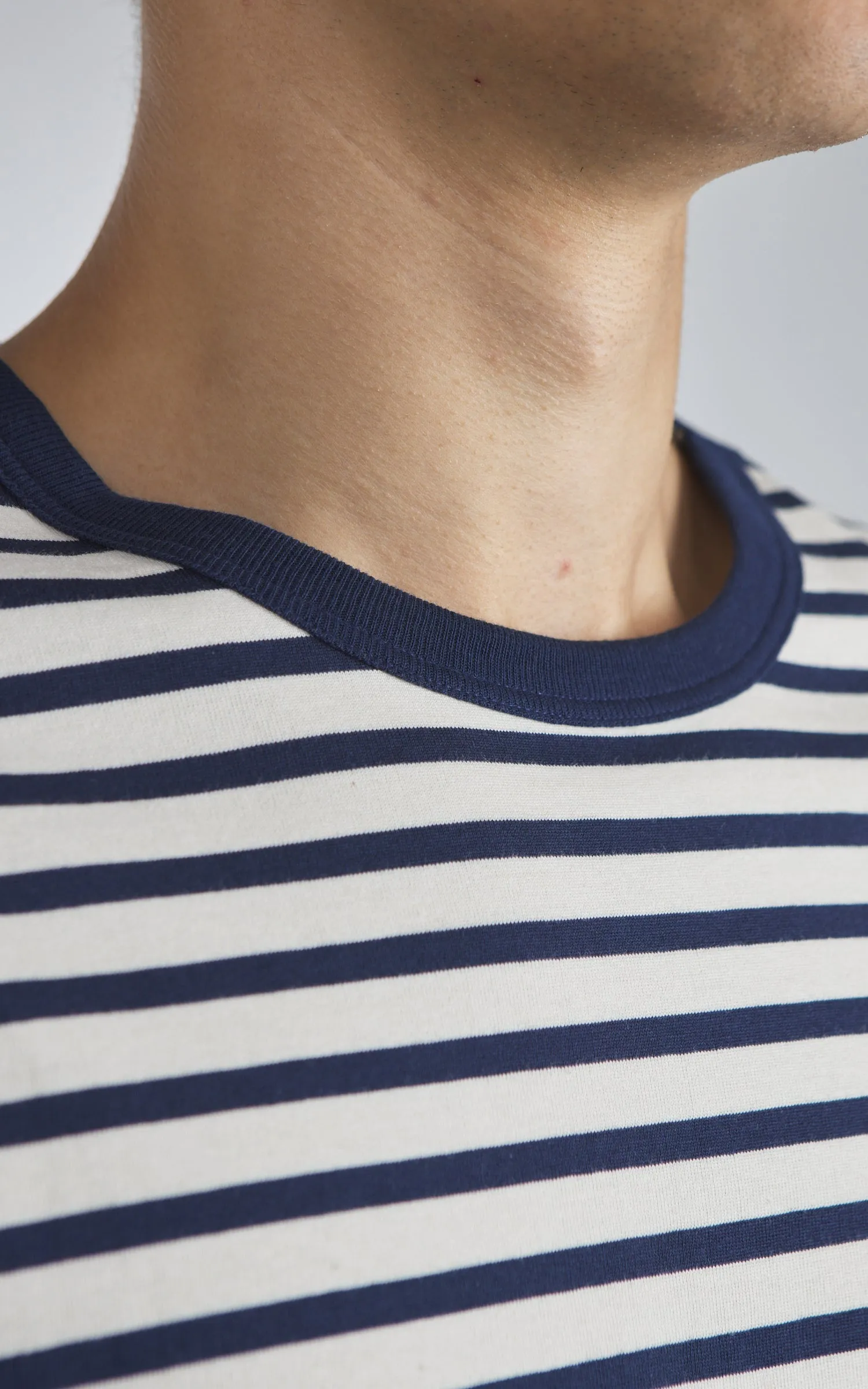 Merz b. Schwanen 2M18 Loopwheeled Longsleeve T-Shirt Ink/Nature sold by Cultizm product image thumbnail 4