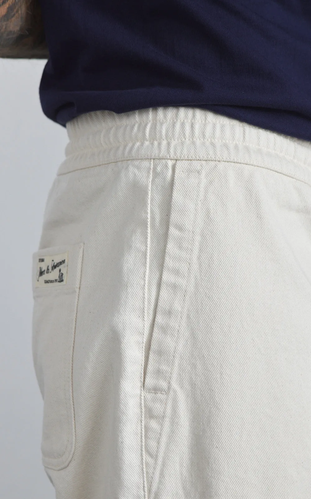Merz b. Schwanen PANTS05 Broken Twill Drawstring Pants Nature sold by Cultizm product image thumbnail 5
