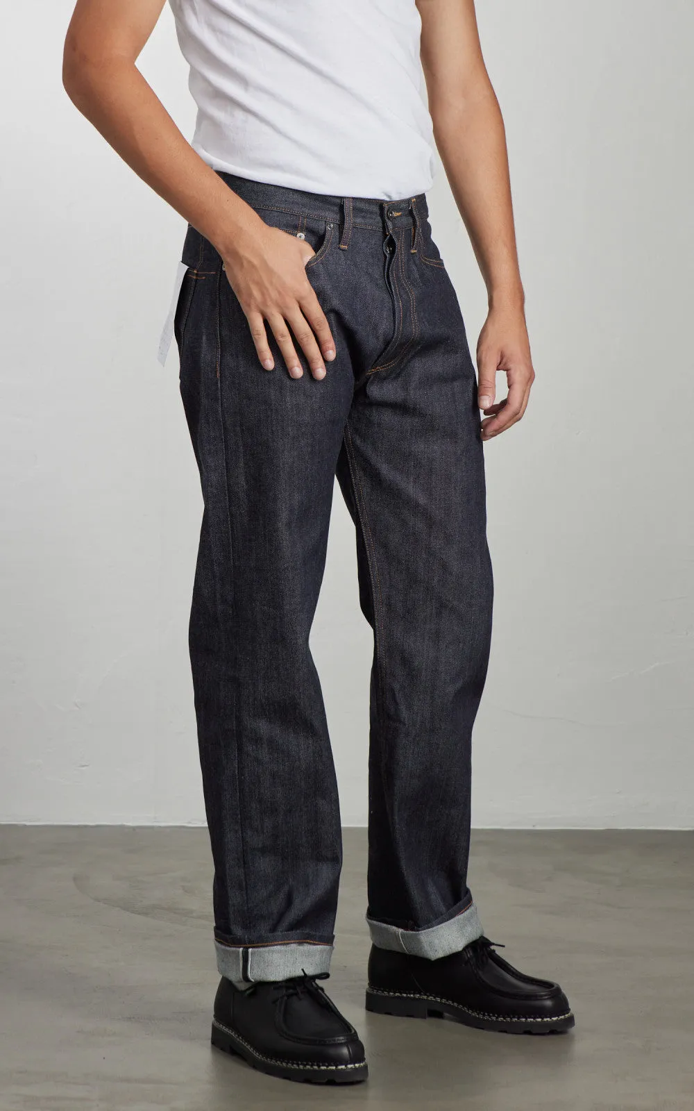 3sixteen CS-100x Classic Straight Selvedge Indigo 14.5oz sold by Cultizm product image thumbnail 2