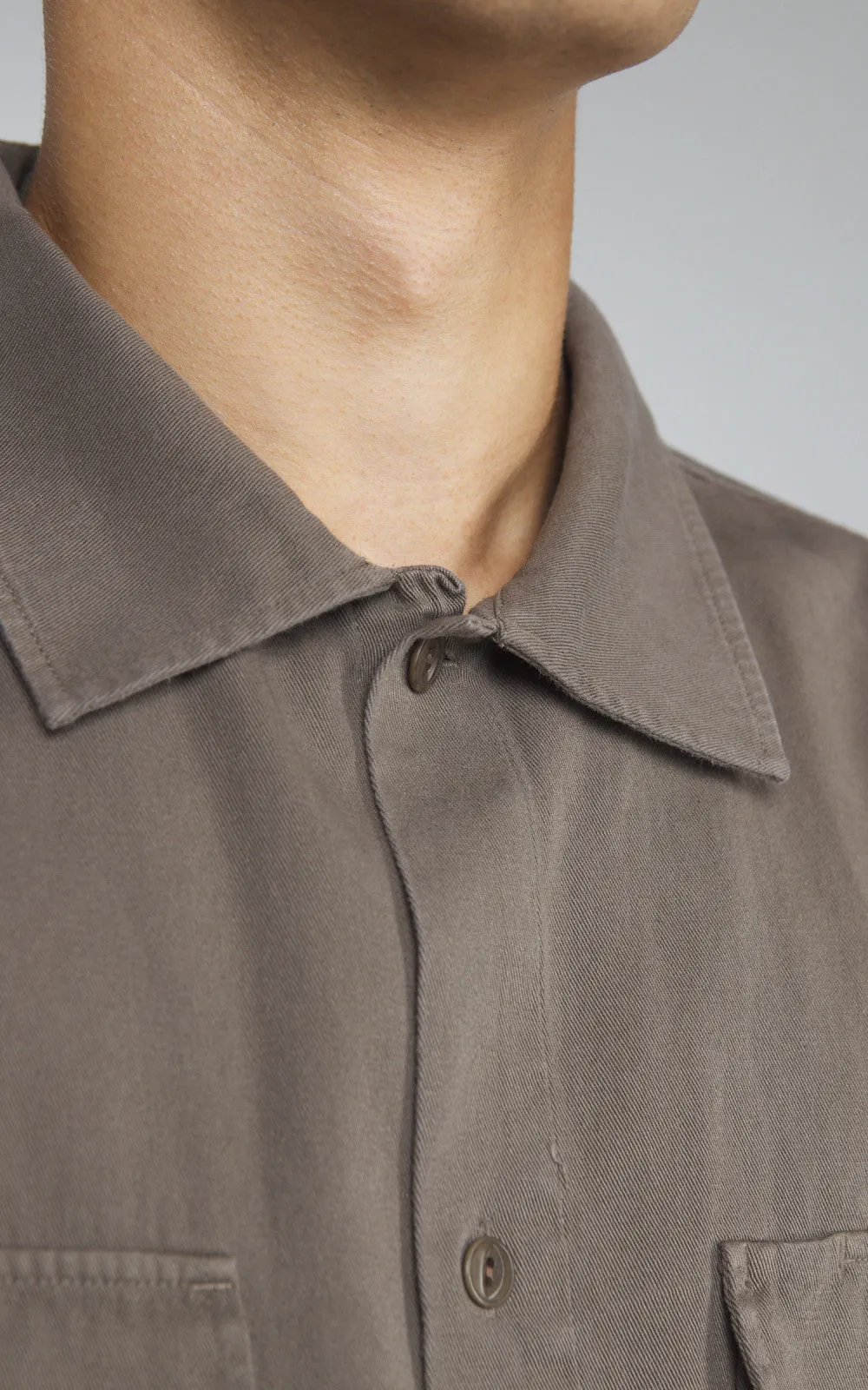 Merz b. Schwanen SHIRT06RT Cotton Twill Shirt Grain sold by Cultizm product image thumbnail 4