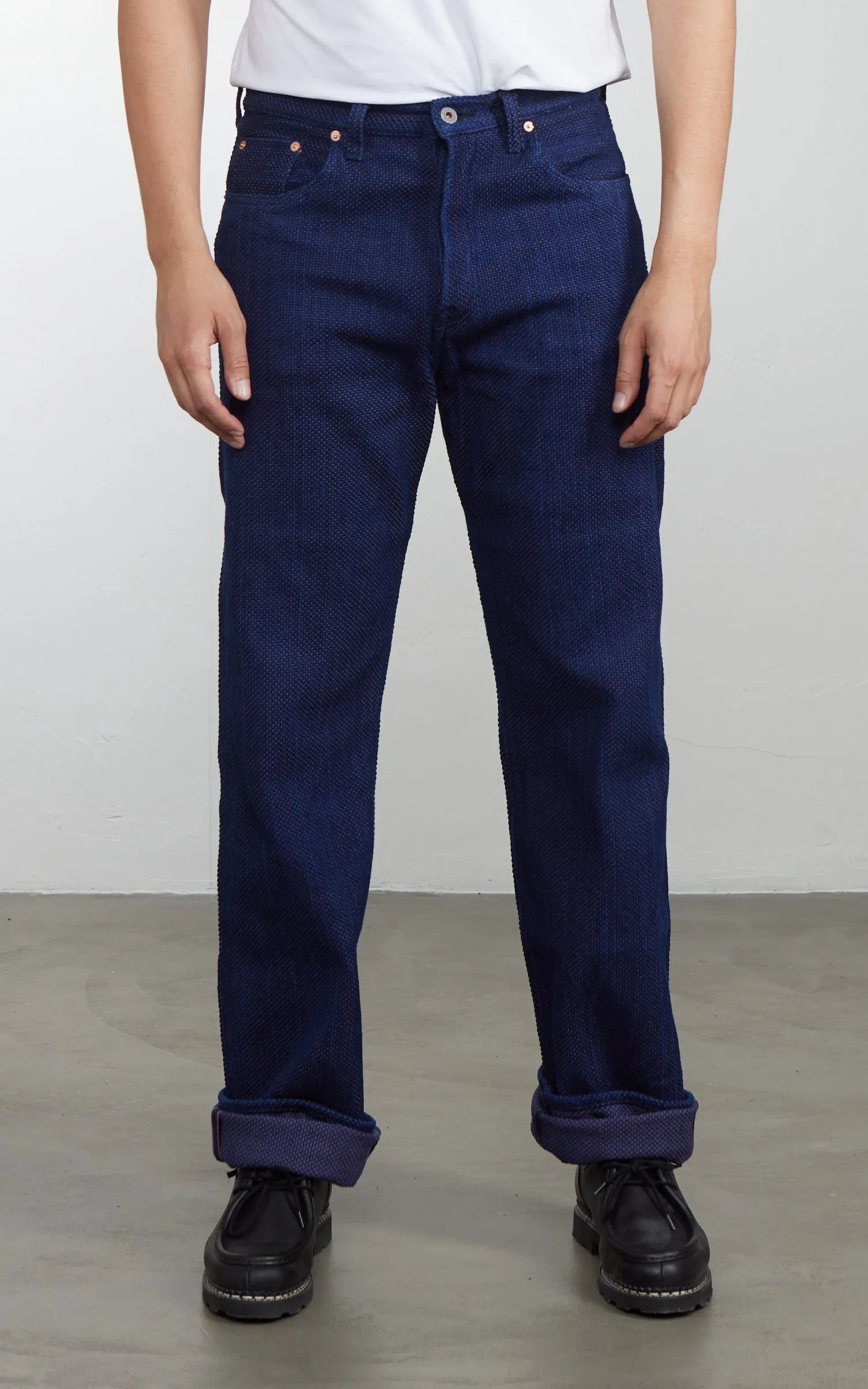 Graph Zero Sashiko Loose Straight Selvedge Indigo sold by Cultizm product image thumbnail 2
