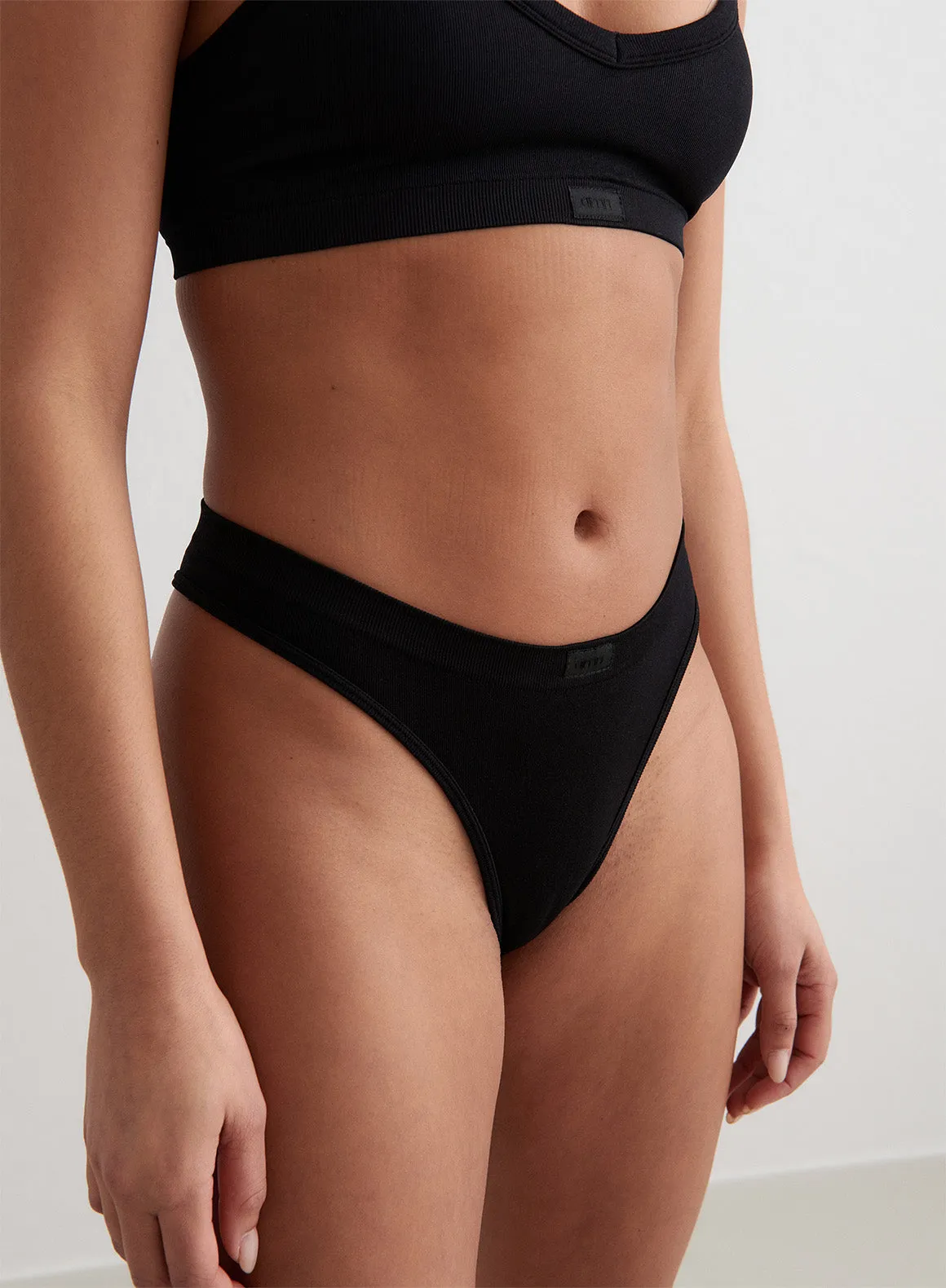 Black Seamless Thong sold by Aimn product image thumbnail 2