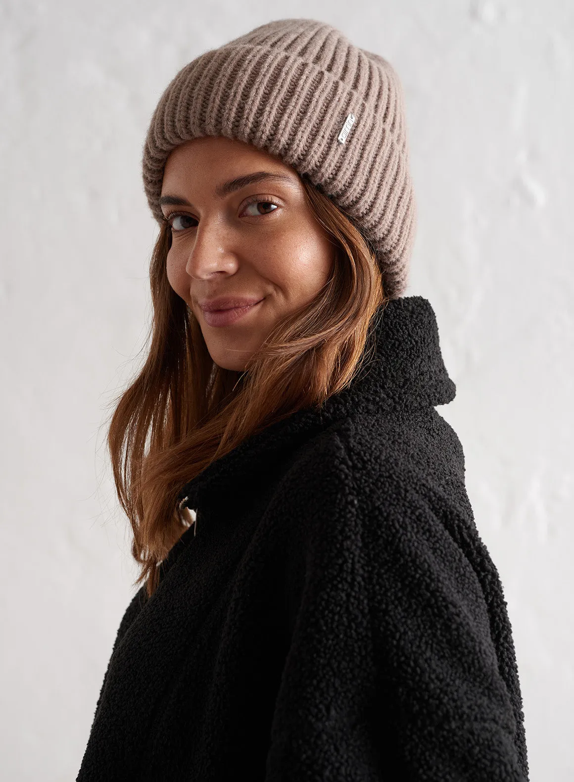 Espresso Chunky Beanie sold by Aimn product image thumbnail 4