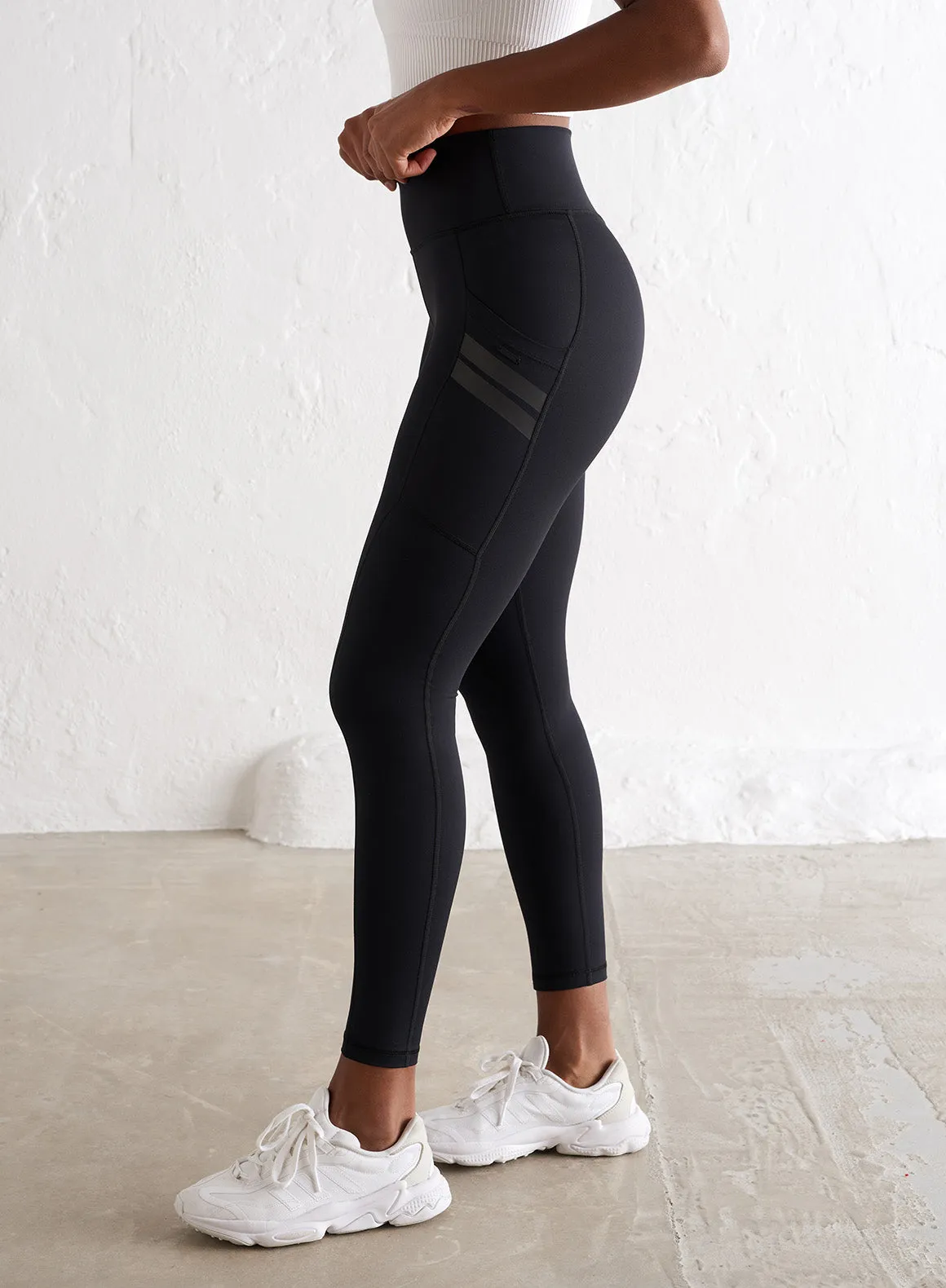 Black Essential Tights sold by Aimn product image thumbnail 2